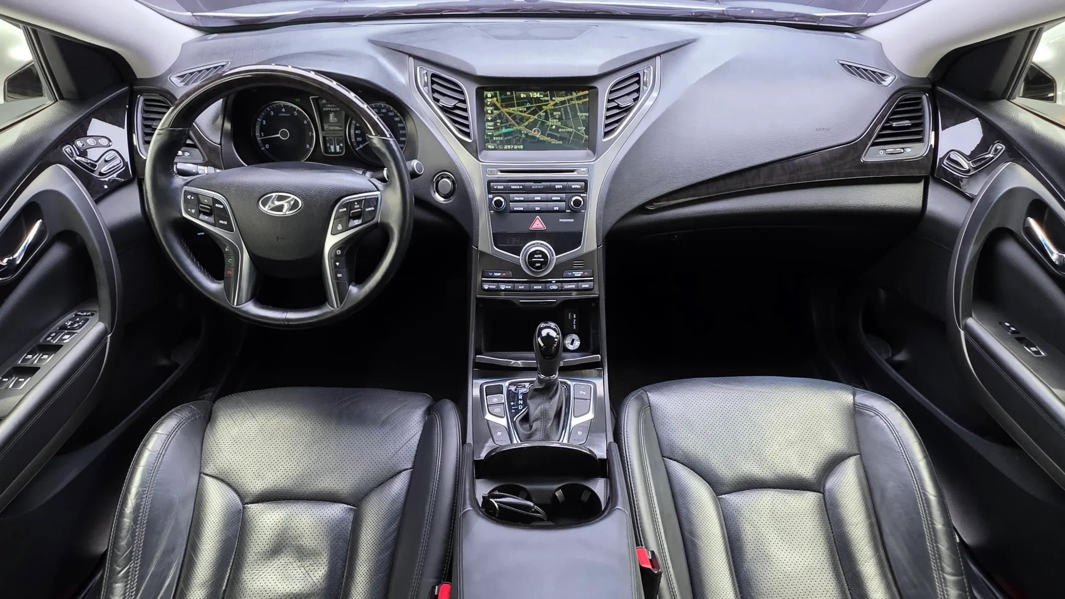 Hyundai Grandeur HG HG240 2016 3/5