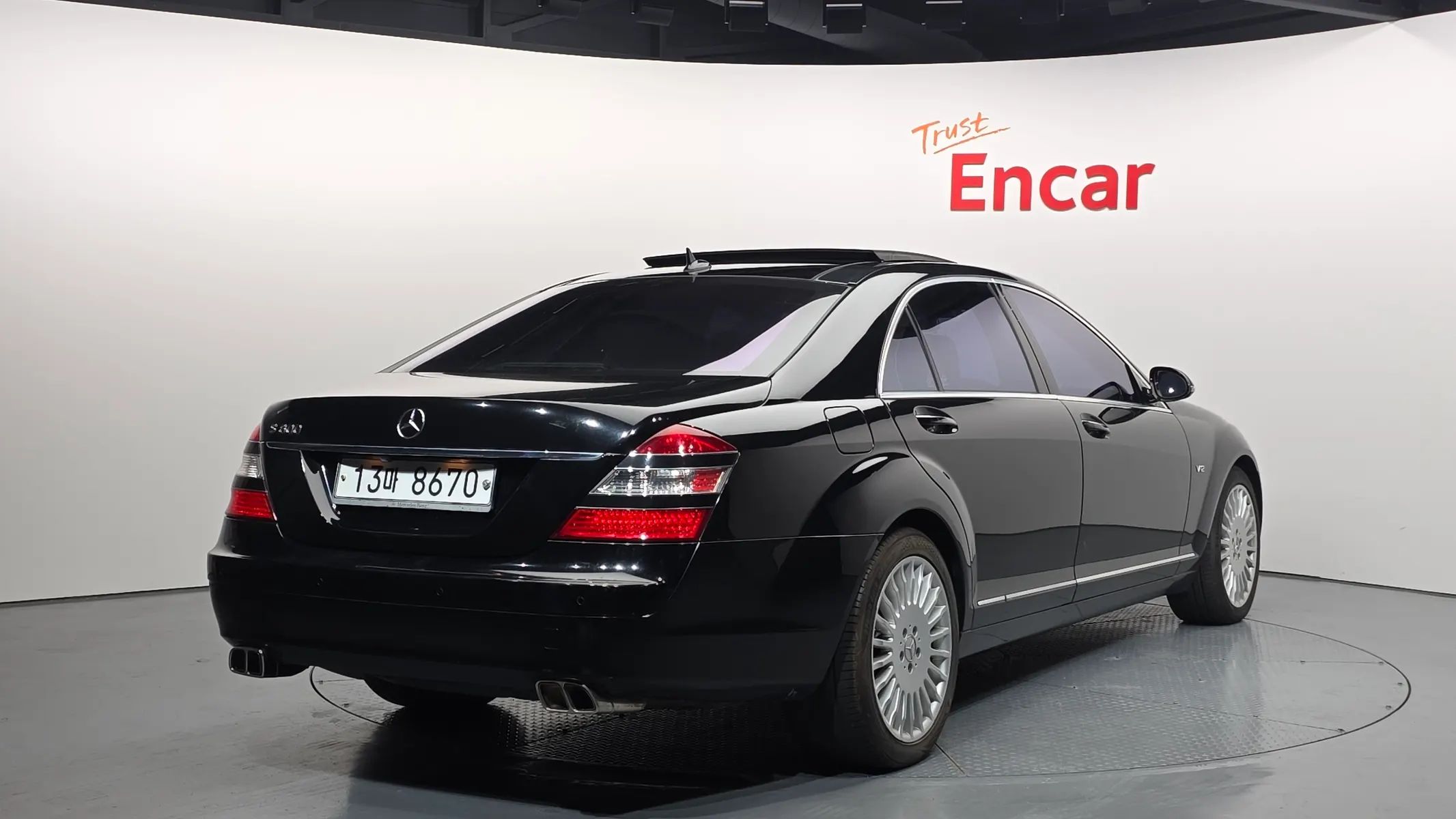 Mercedes-Benz S-Class W221 S550L 2007 2/21