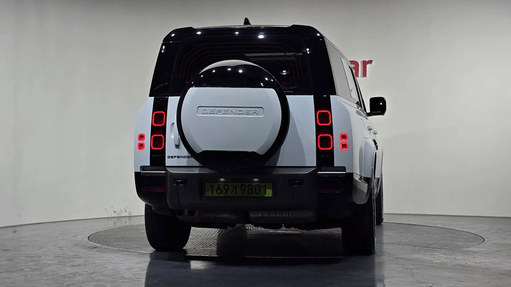 Land Rover (L663) 130 D300 X- HSE 2024 3/21