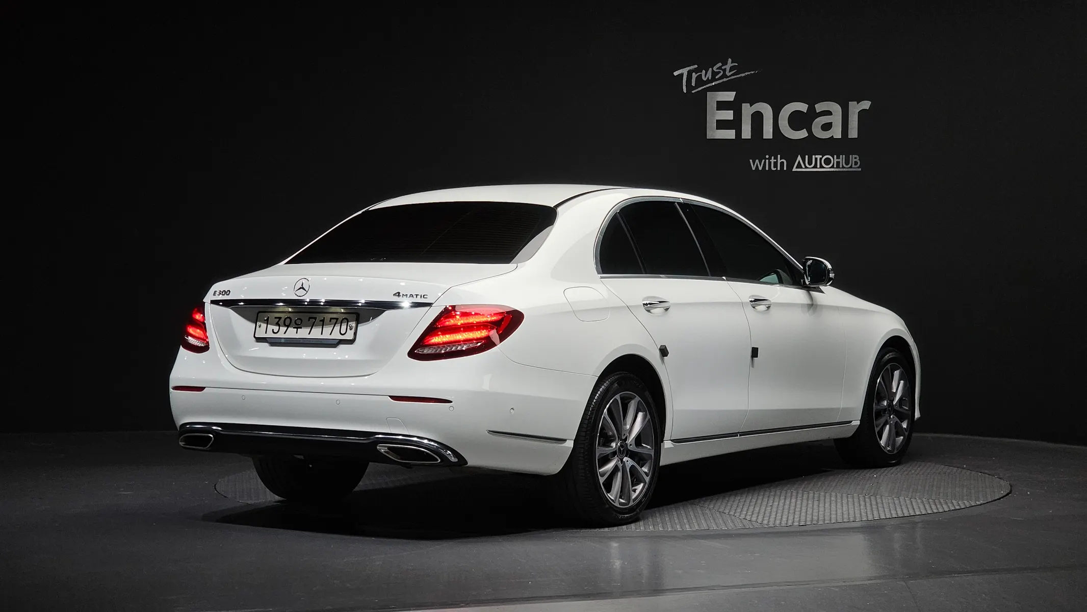 Mercedes-Benz E-Class W213 E300 4MATIC 2020 2/21