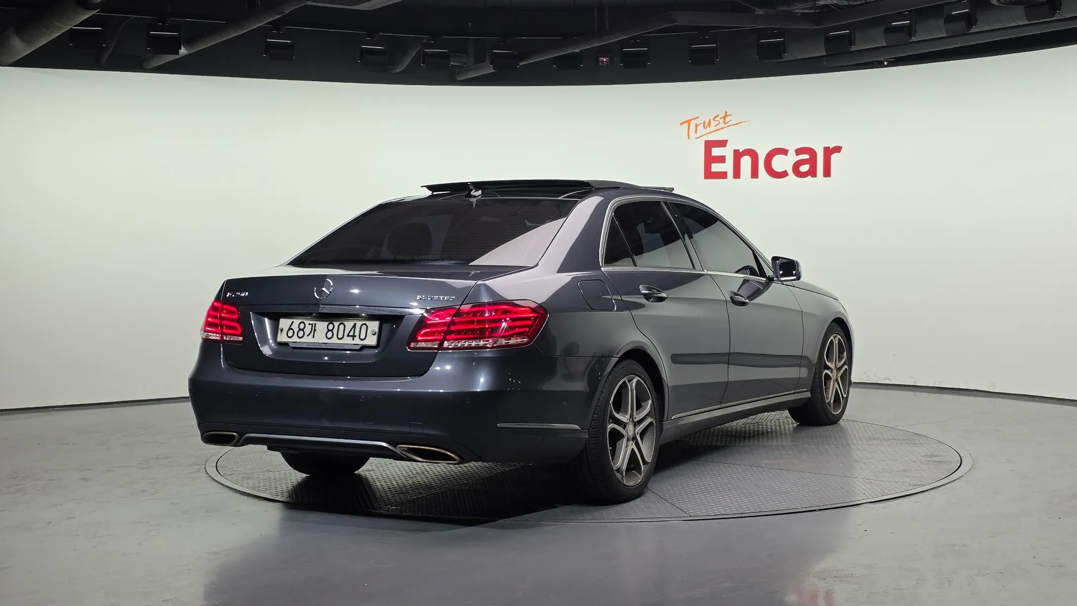 Mercedes-Benz E-Class W212 E250 4MATIC 2015 2/21