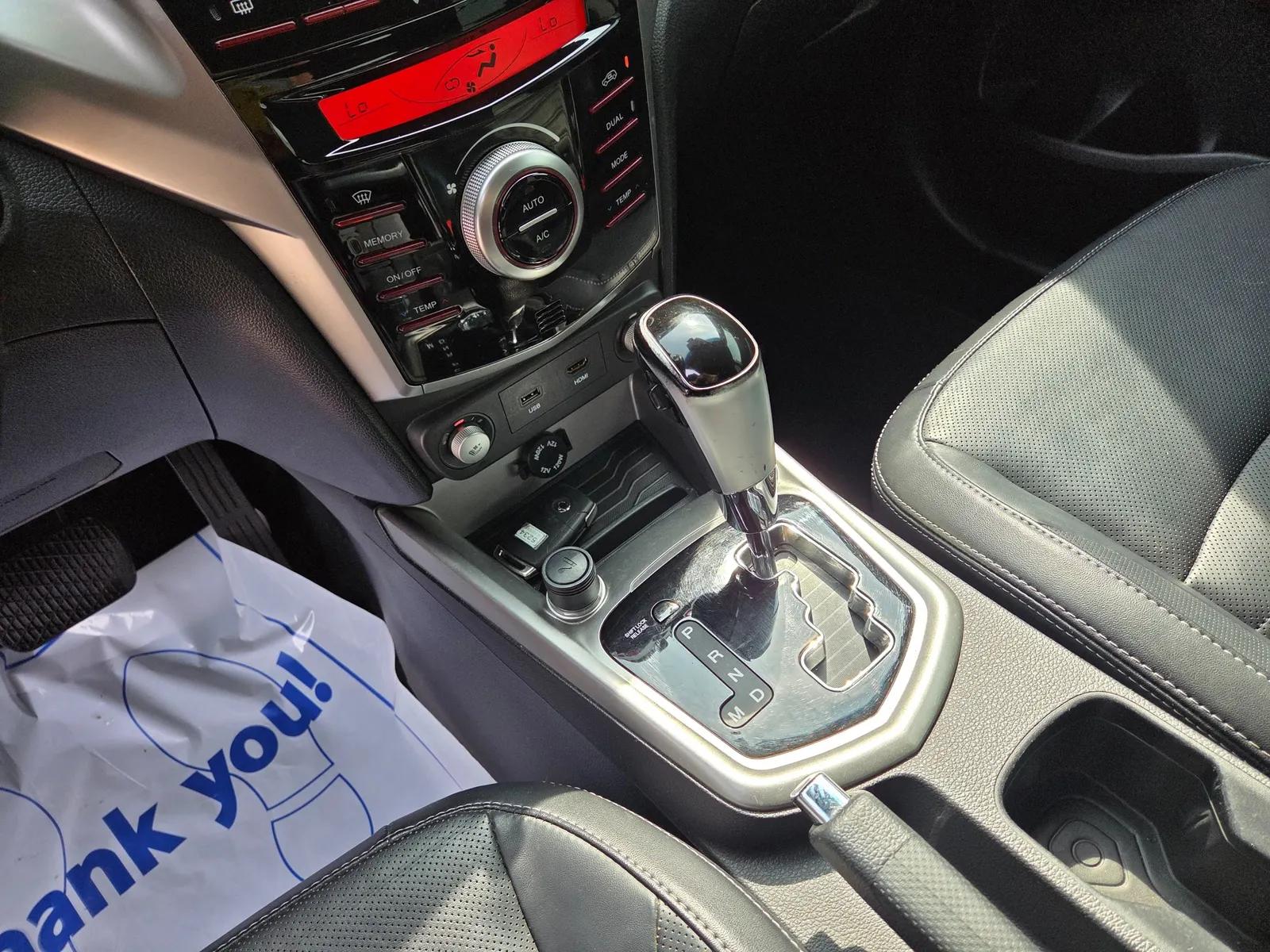 KG Mobility Tivoli LX 2WD 2015 4/5