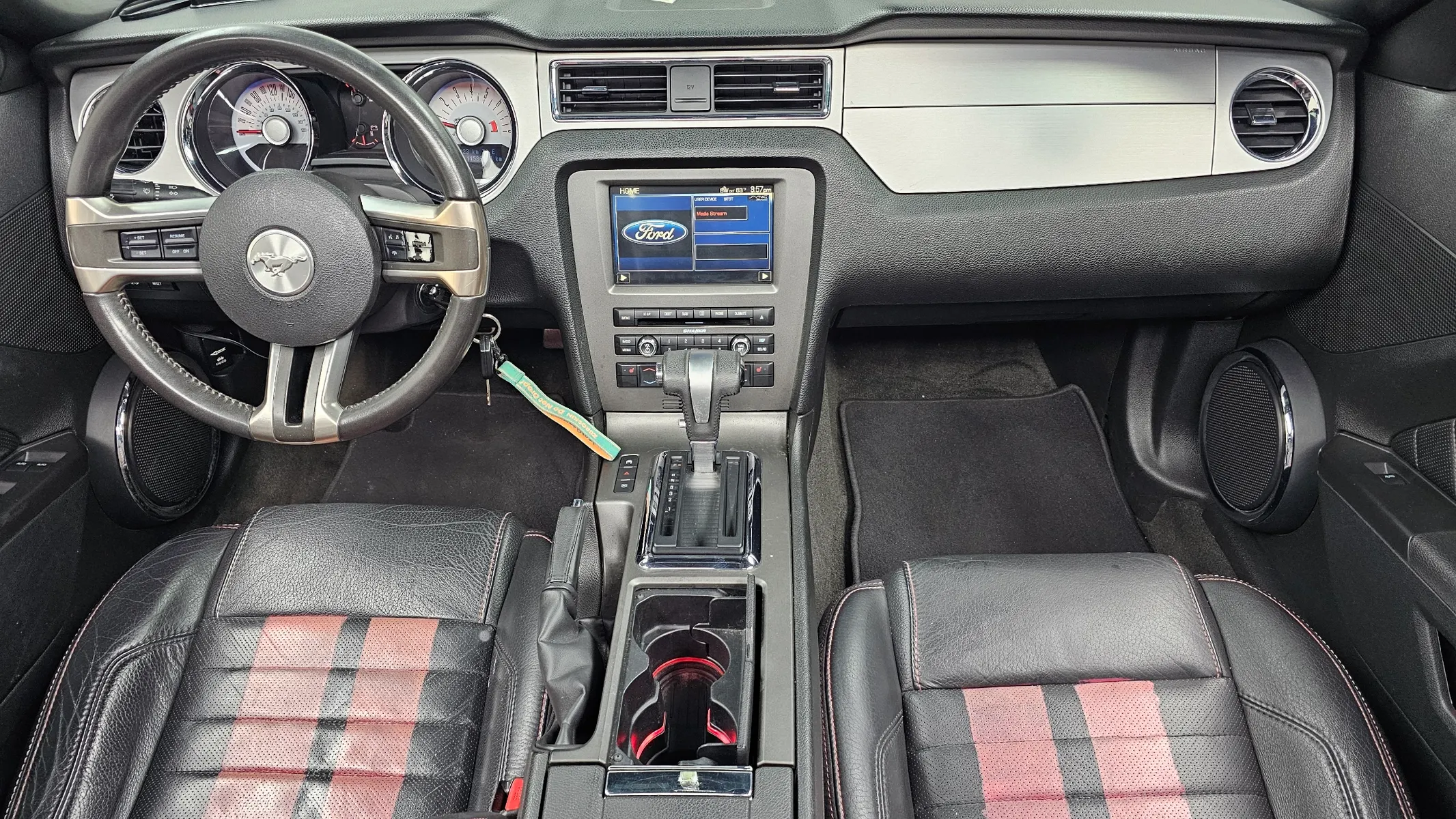 Ford 머스탱 2010 4/5