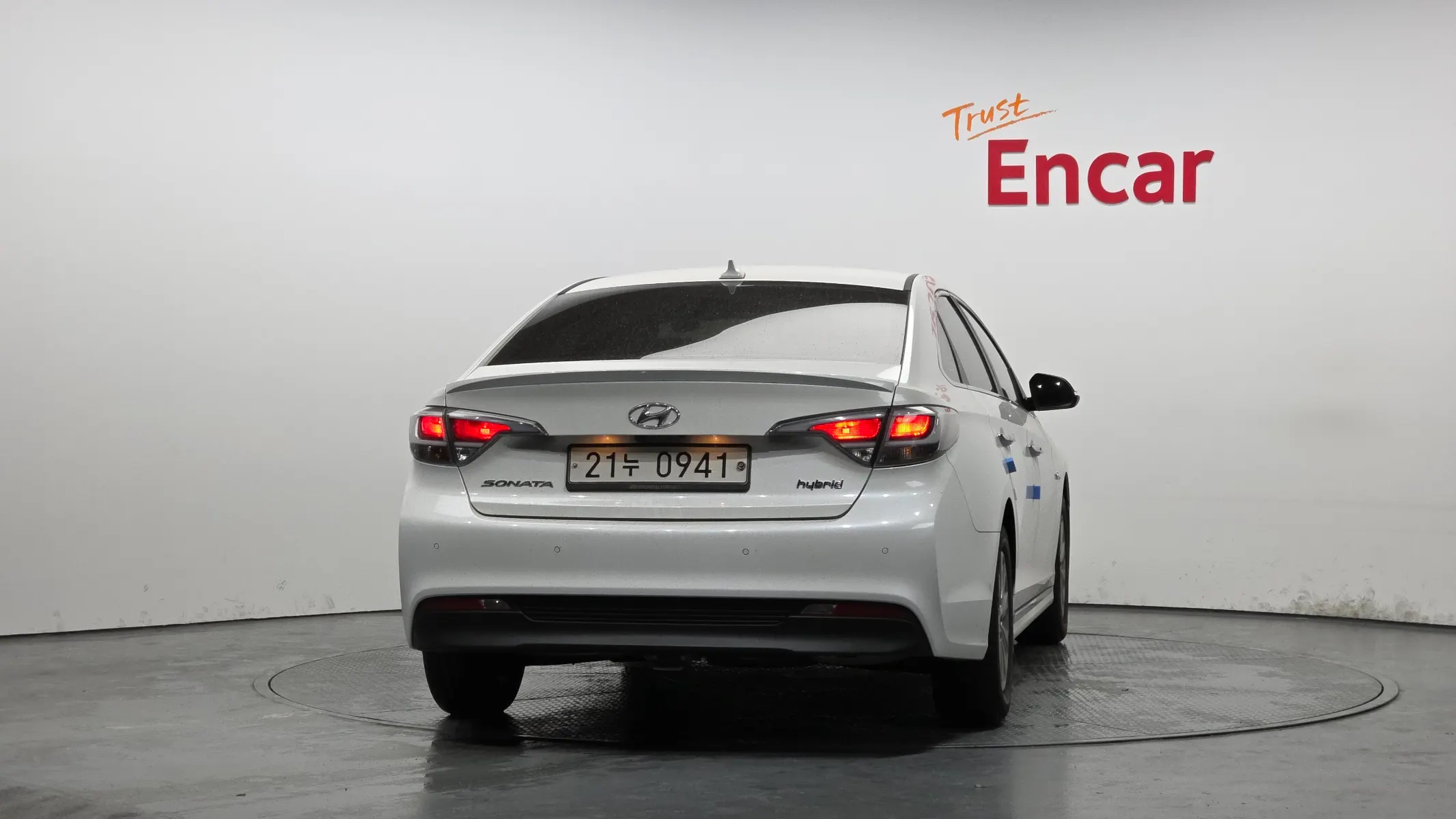 Hyundai LF 2.0 HEV 2016 3/5