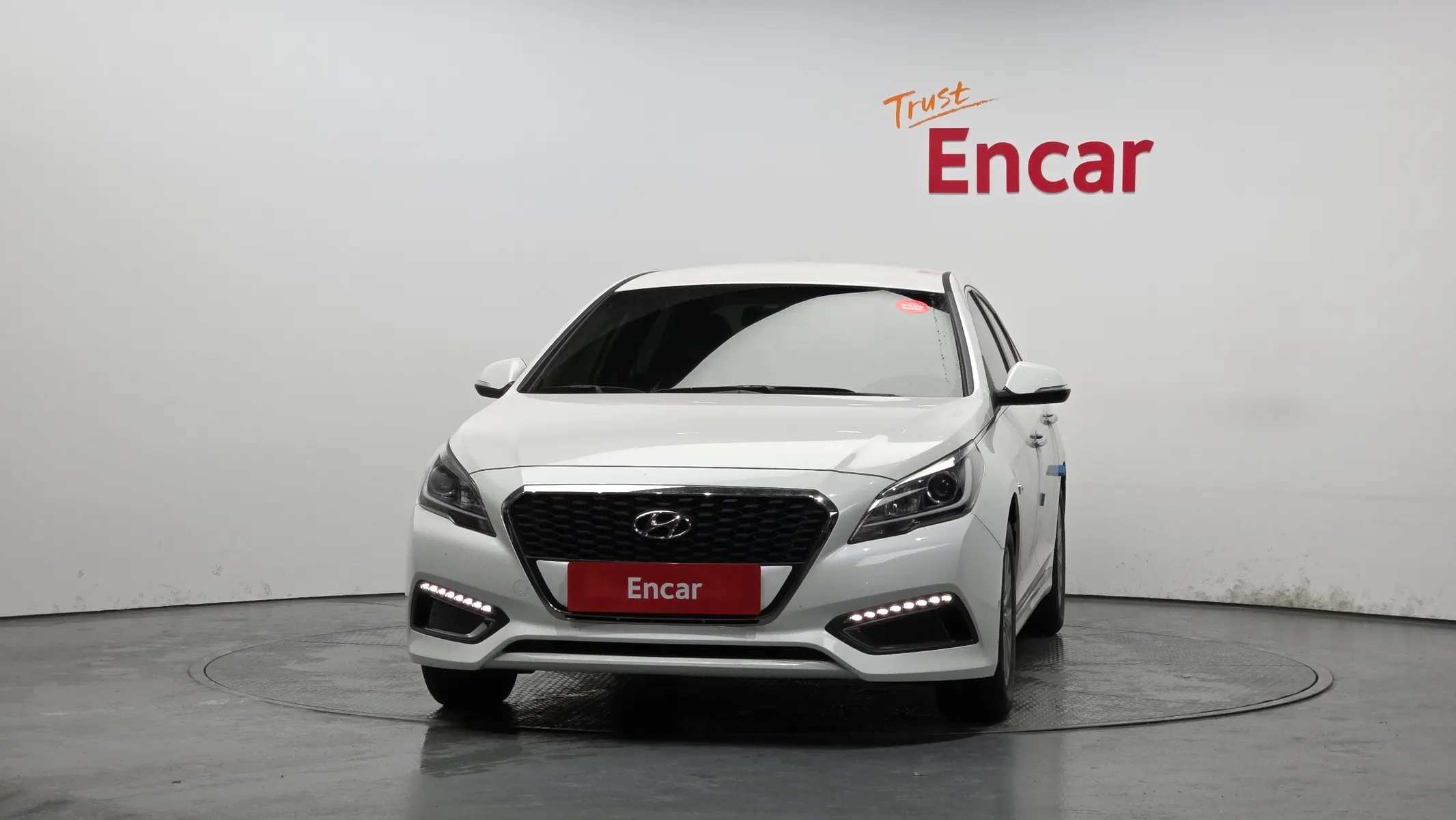 Hyundai LF 2.0 HEV 2016 2/5