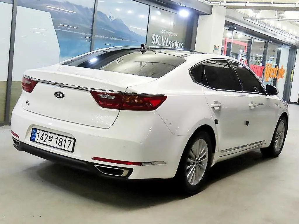 Kia K7 3.0 LPI () 2016 3/5