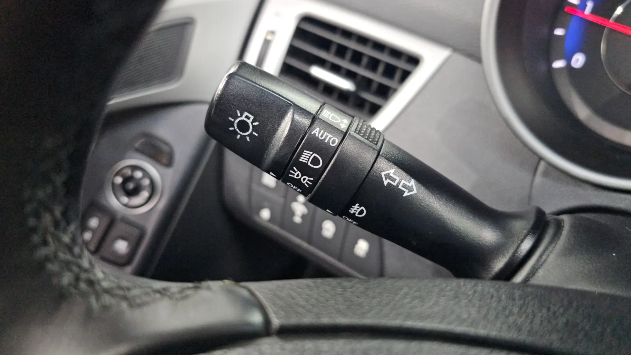 Hyundai 아반떼 1.6 VGT 2013 30/31