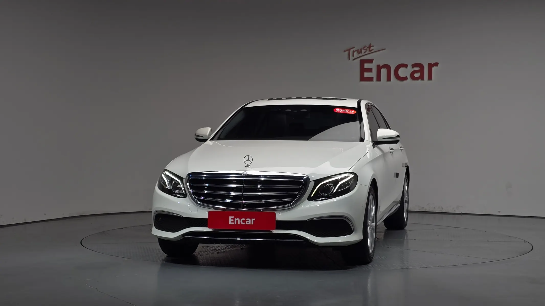 Mercedes-Benz E-Class W213 E220d 2017 3/35