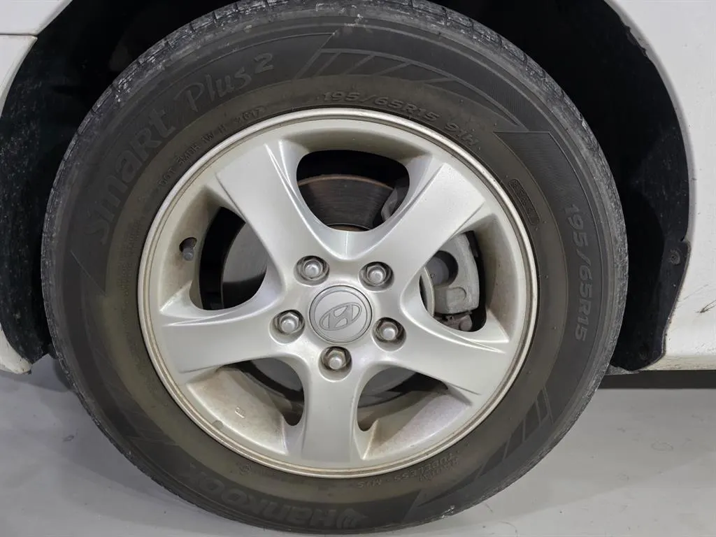 Hyundai HD 1.6 VVT E16 2008 4/4