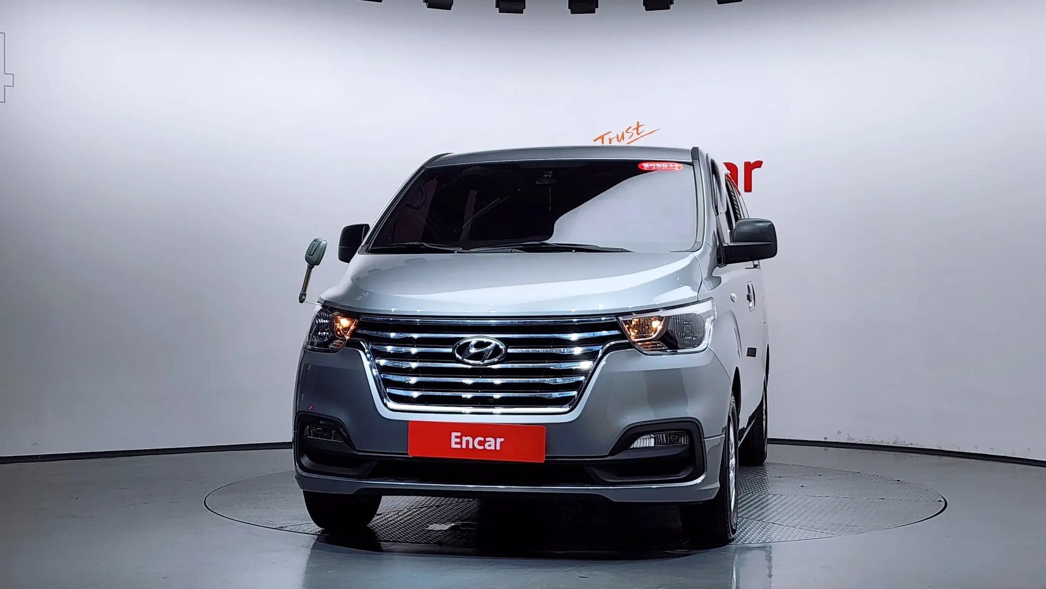 Hyundai 그랜드 스타렉스 2018 2/5