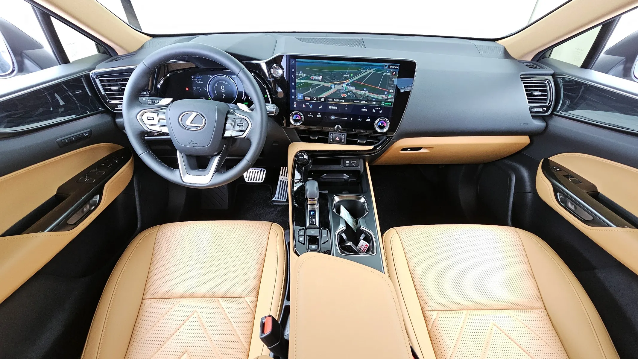 Lexus NX350h 2 2025 4/5