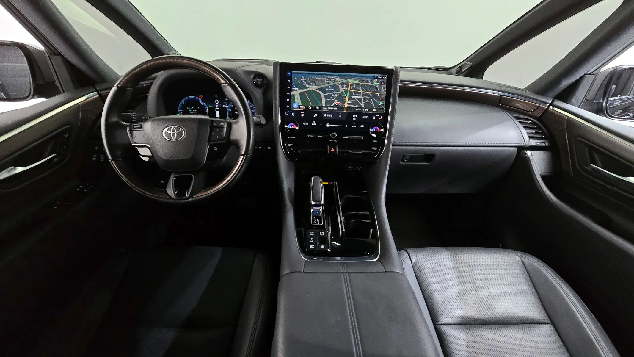 Toyota 4 2.5 HEV AWD 2024 4/5