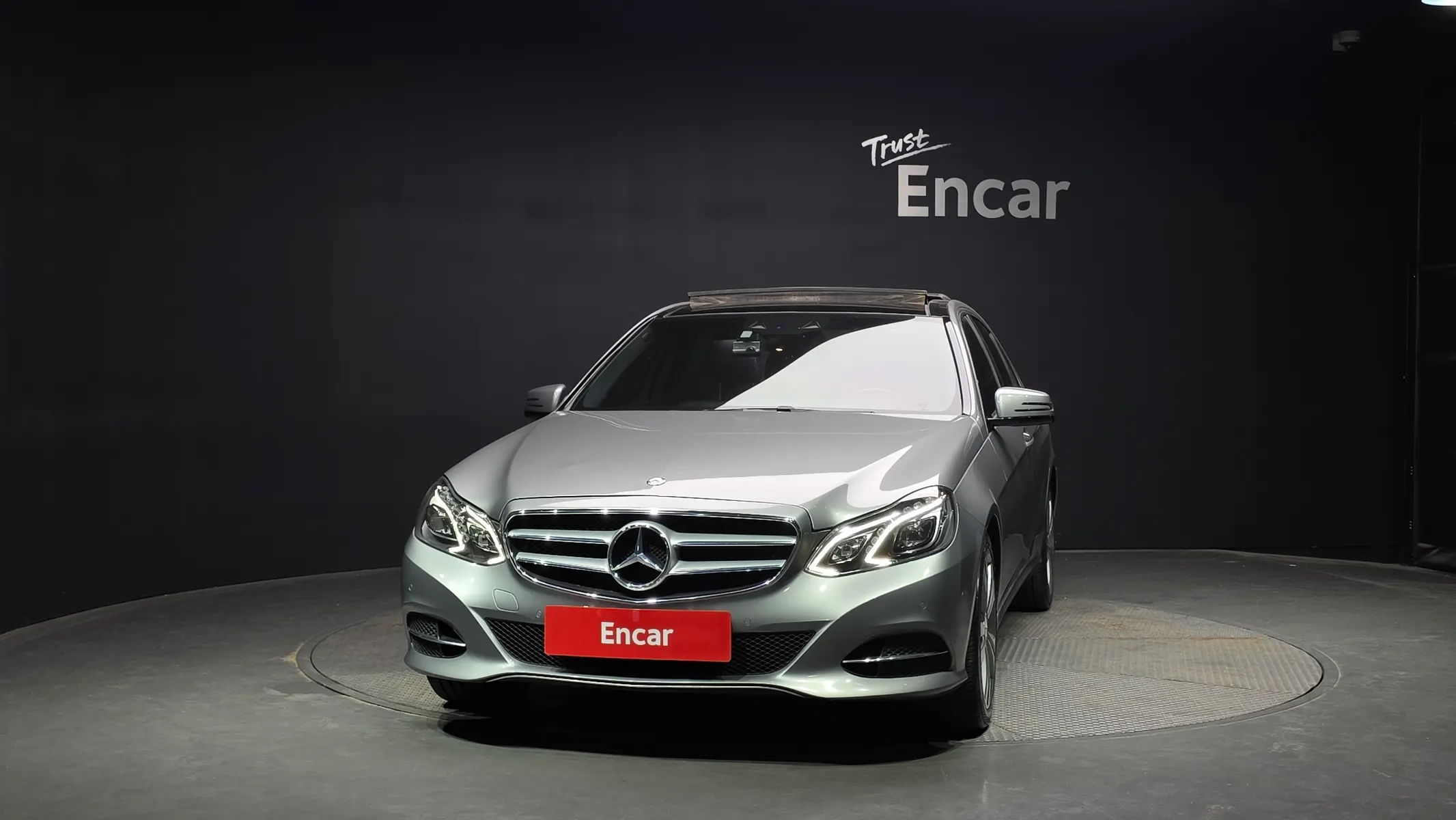 Mercedes-Benz E-Class W212 E300 4MATIC 2014 3/21