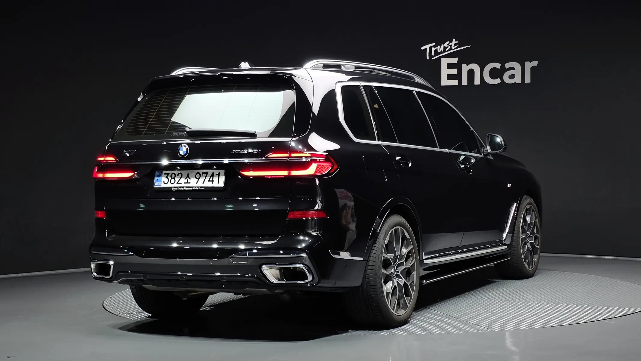 BMW X7 (G07) xDrive 40i M 6 2024 2/38