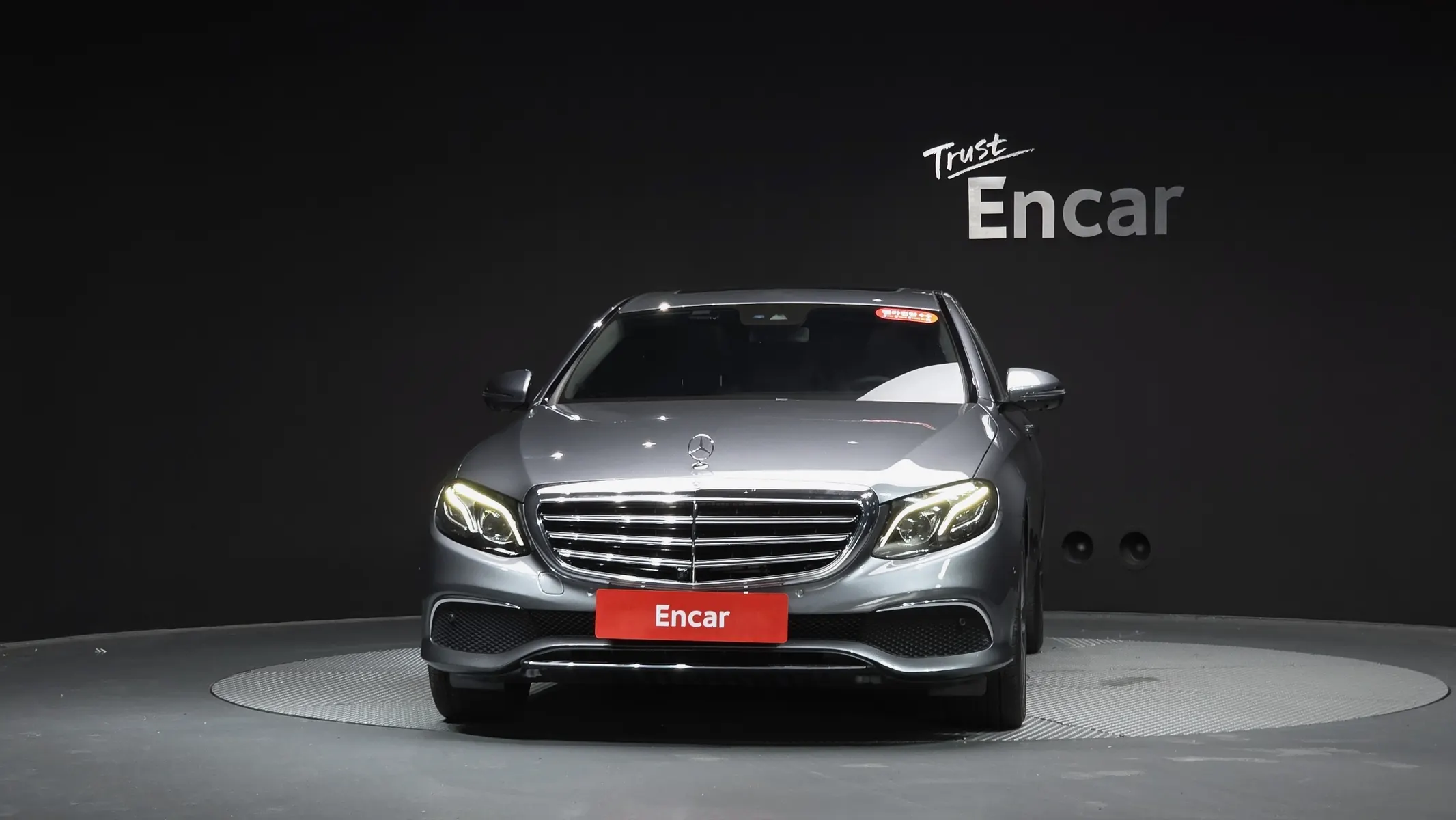 Mercedes-Benz E-Class W213 E300 2017 2/33