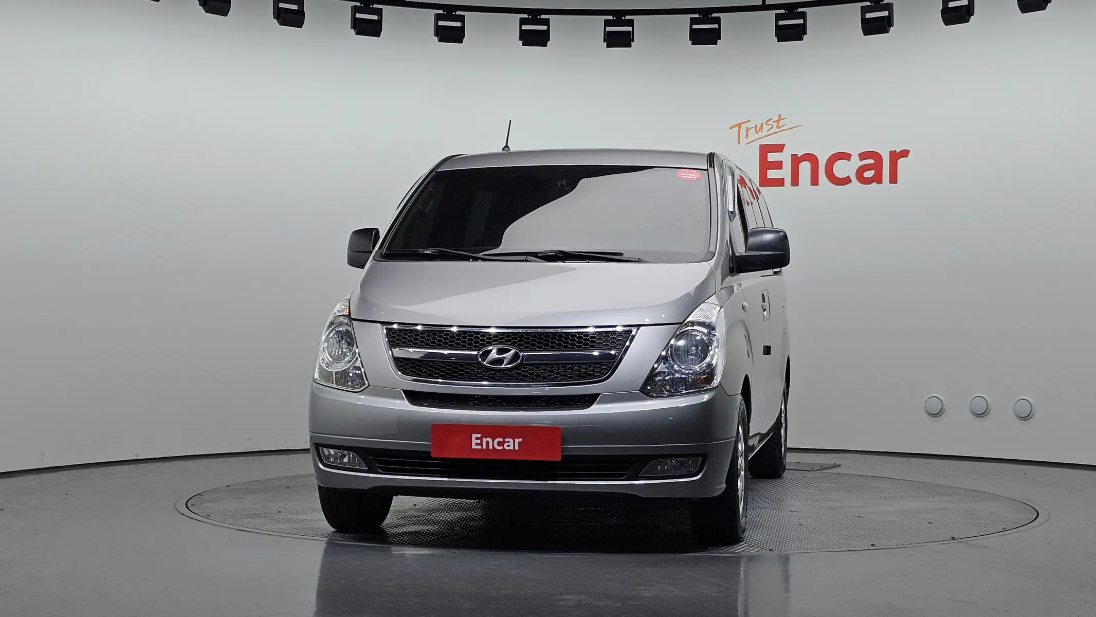 Hyundai Grand Starex 5 2015 3/31