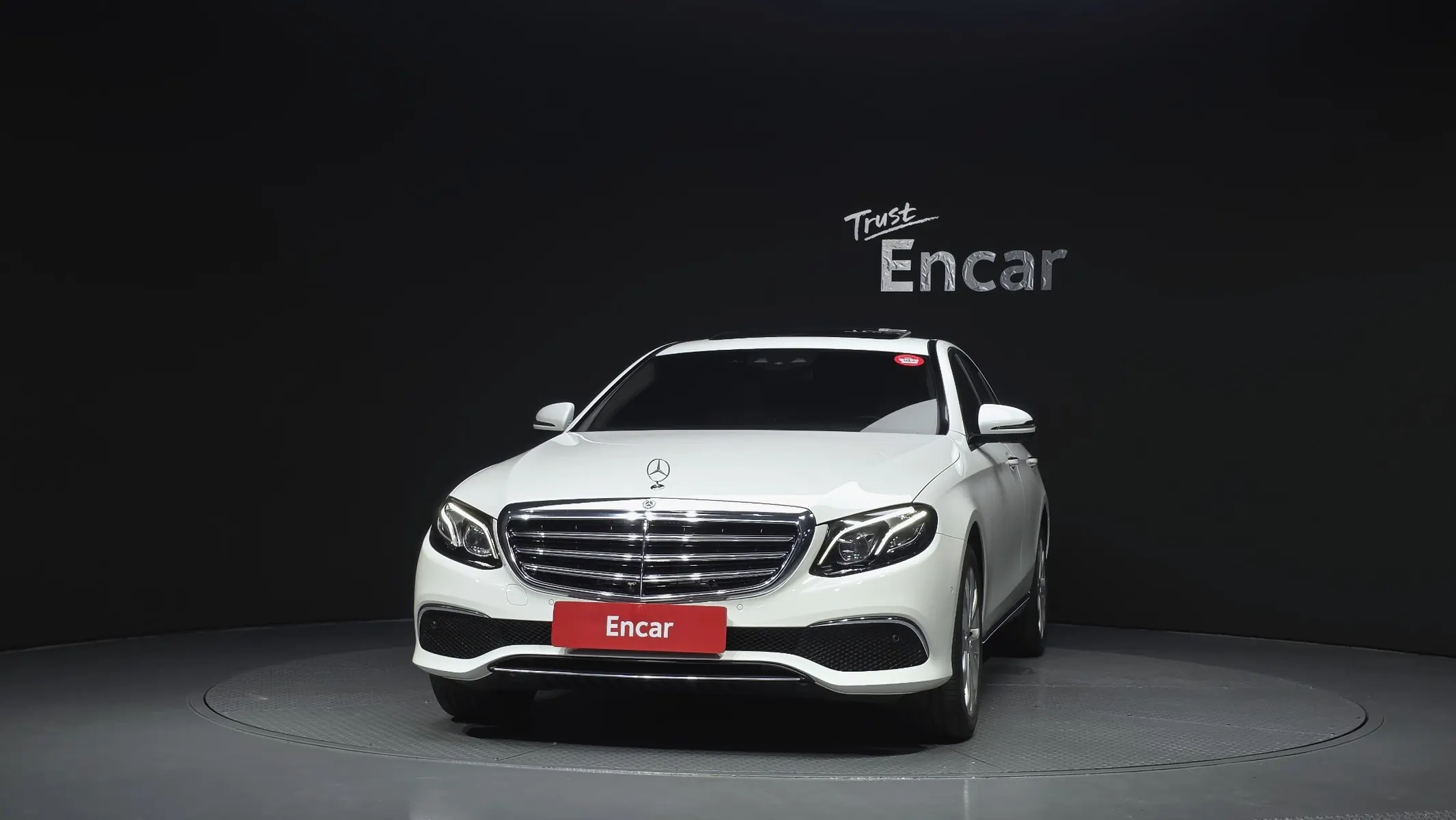 Mercedes-Benz E-Class W213 E300 4MATIC 2018 3/39