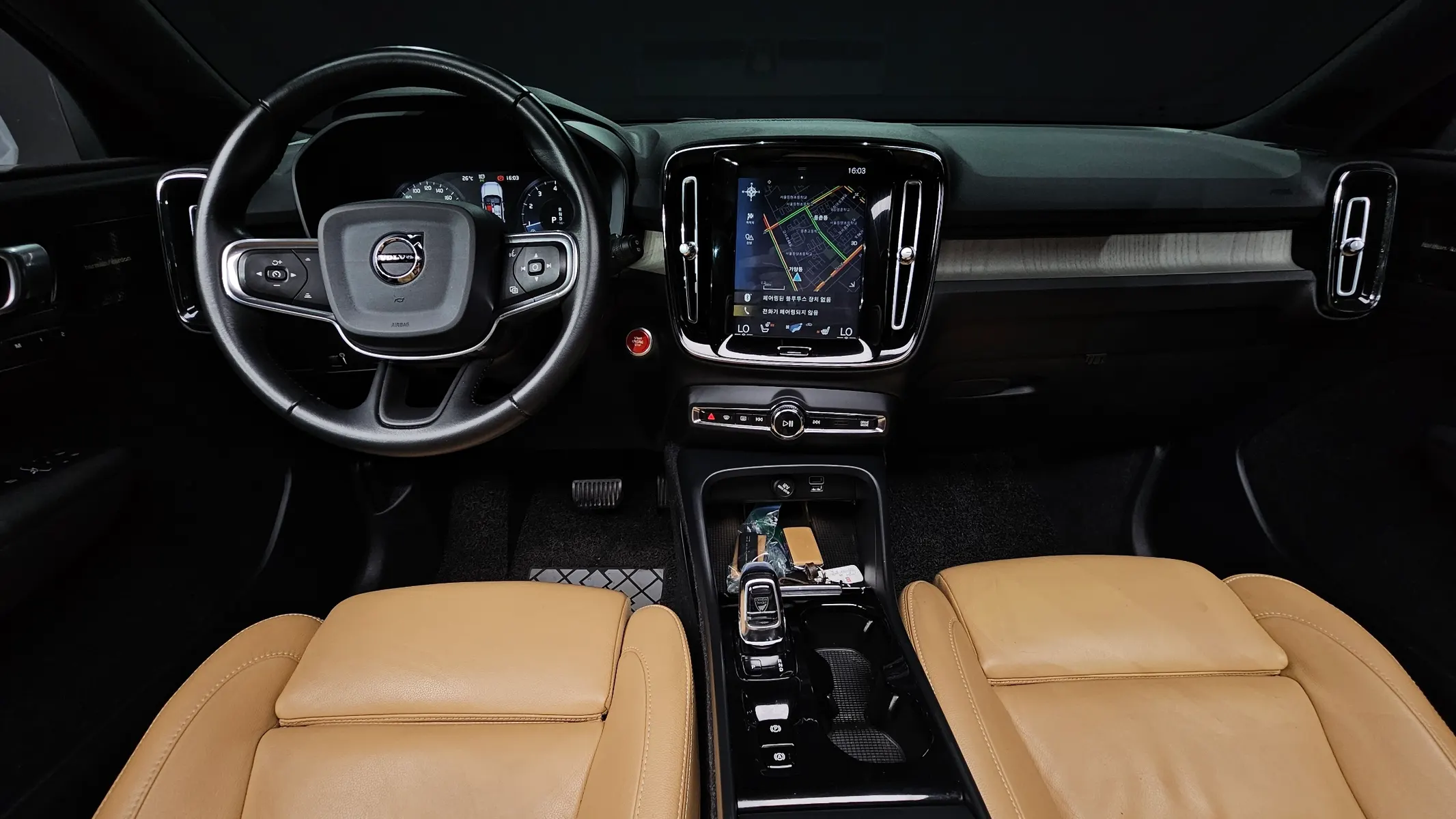 Volvo XC40 T4 2019 4/5