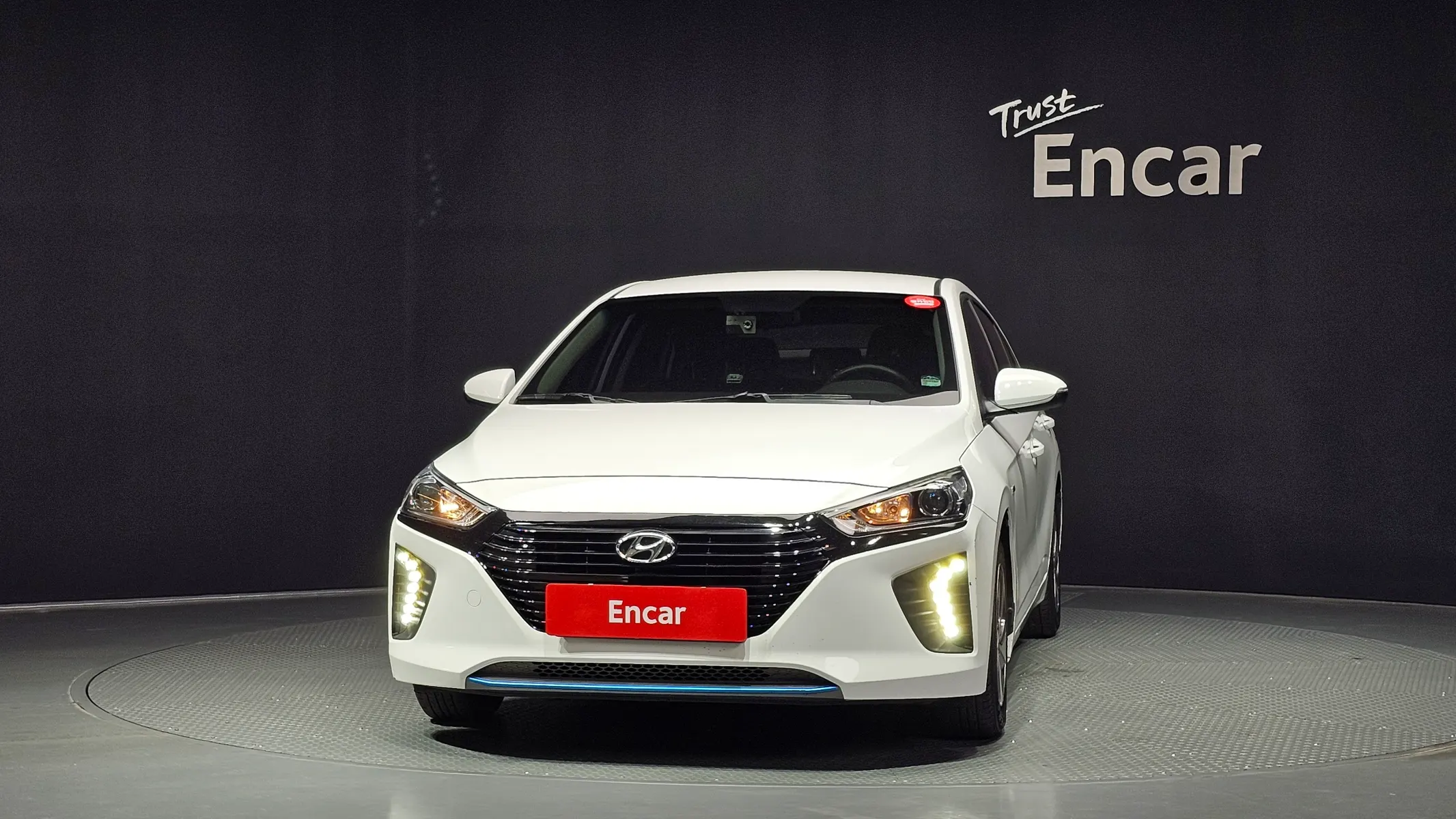 Hyundai 아이오닉 하이브리드 N 2016 2/5