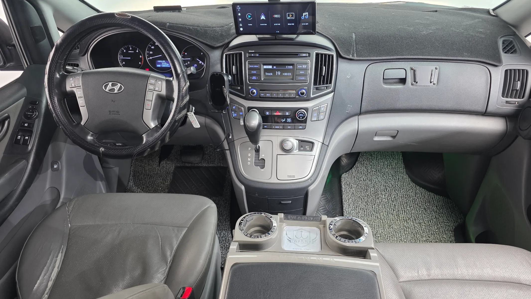 Hyundai Grand Starex 4WD 12 2015 4/5