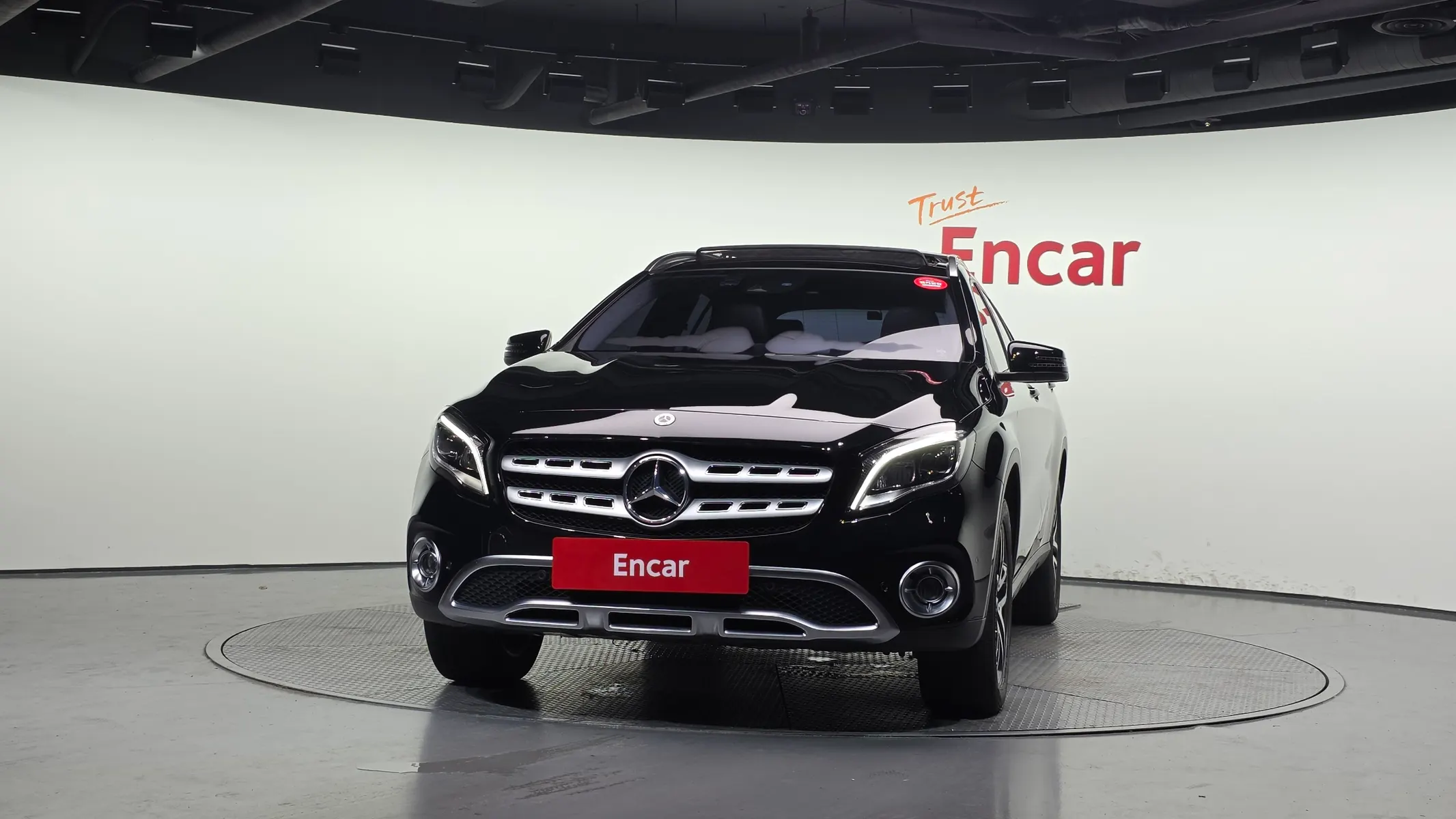 Mercedes-Benz GLA-Class X156 GLA220 2018 3/33