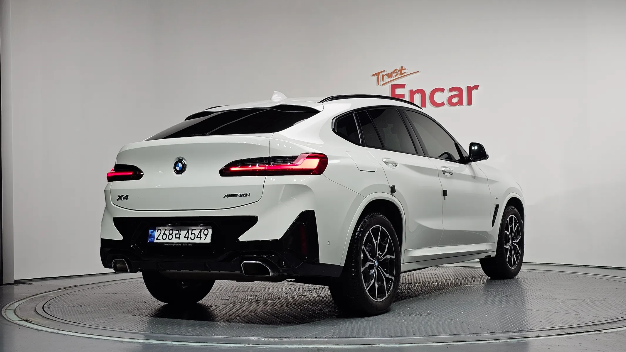 BMW X4 (G02) xDrive20i M 2023 2/37