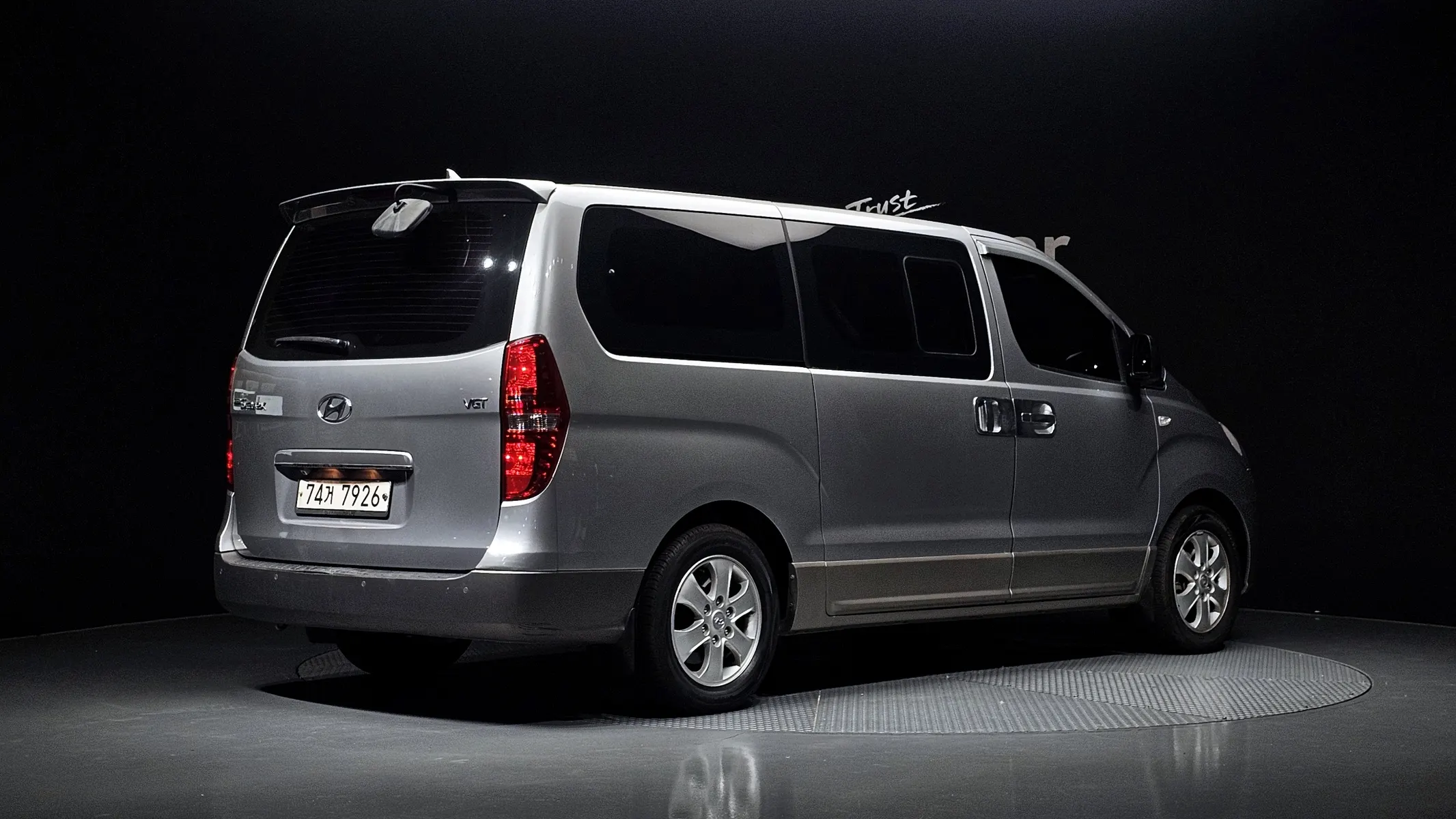 Hyundai Grand Starex 11 HVX 2013 2/33