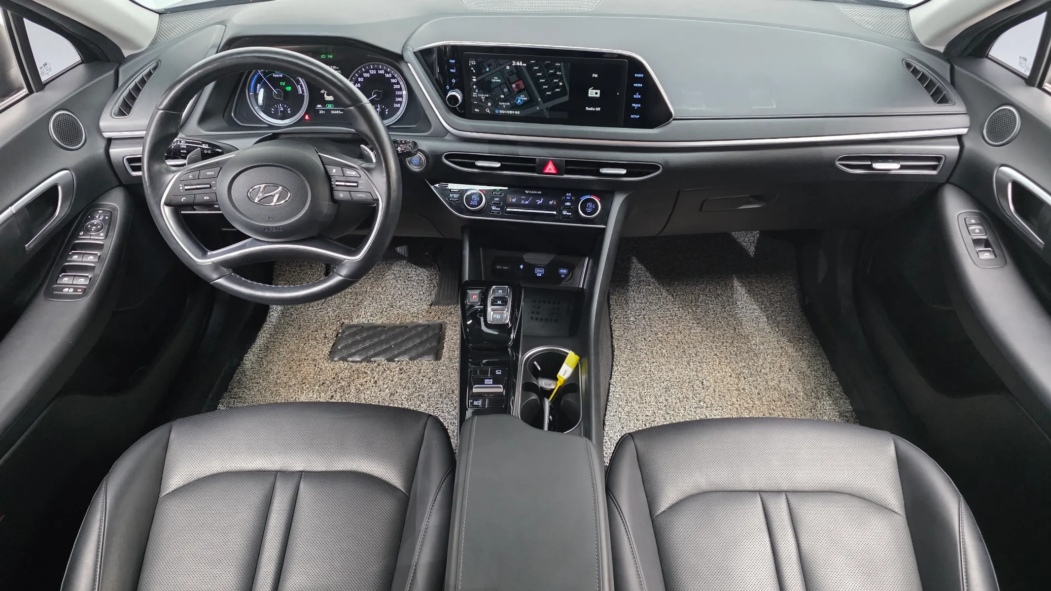 Hyundai (DN8) 2021 4/5