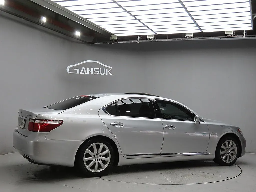 Lexus LS460L 5 2008 3/5