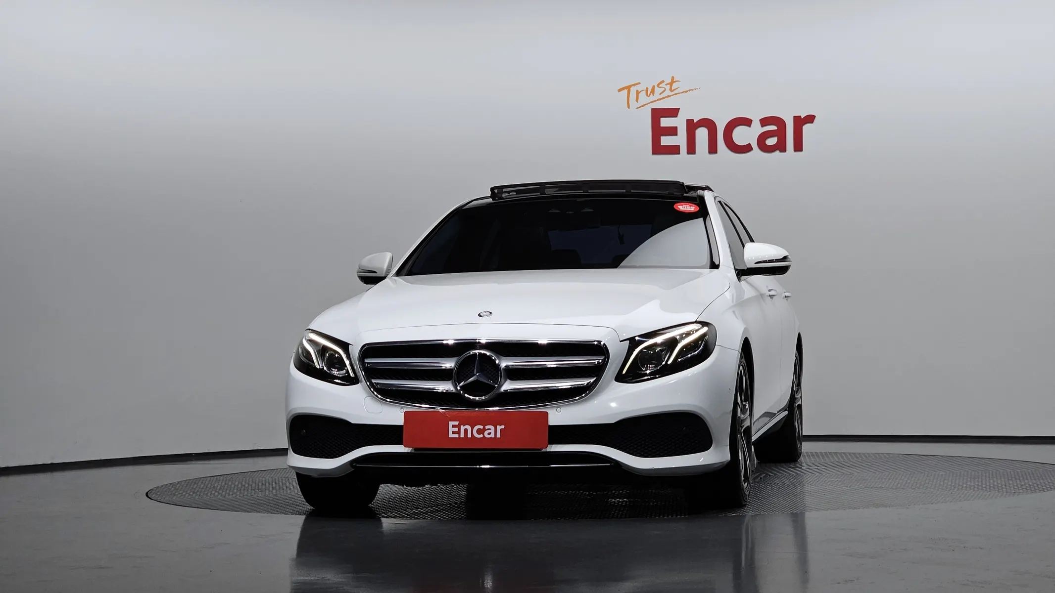 Mercedes-Benz E-Class W213 E300 4MATIC 2016 3/21