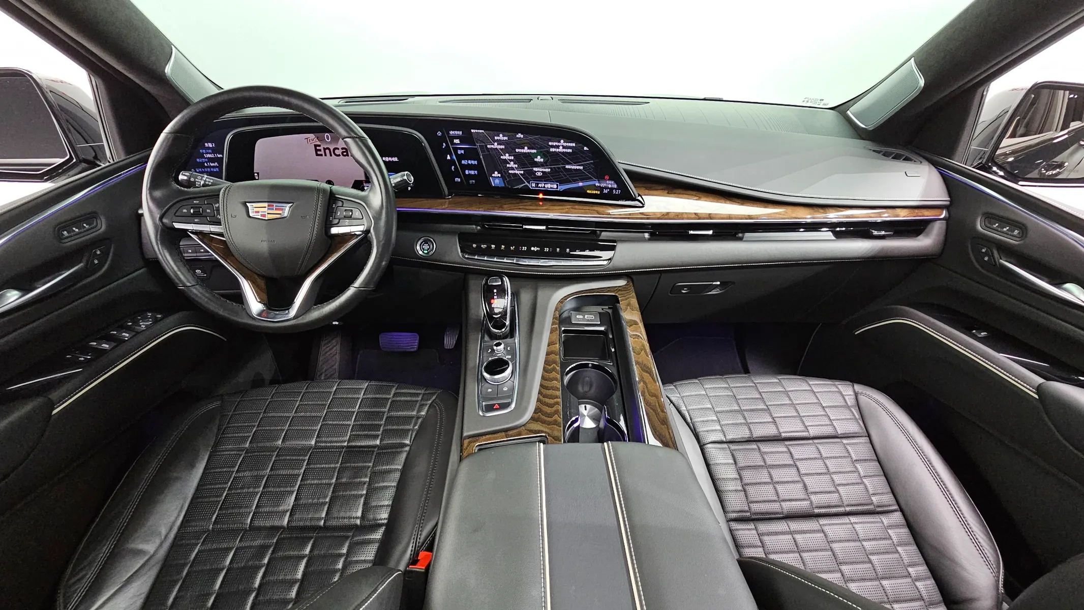 Cadillac 5 6.2 ESV 2023 4/5