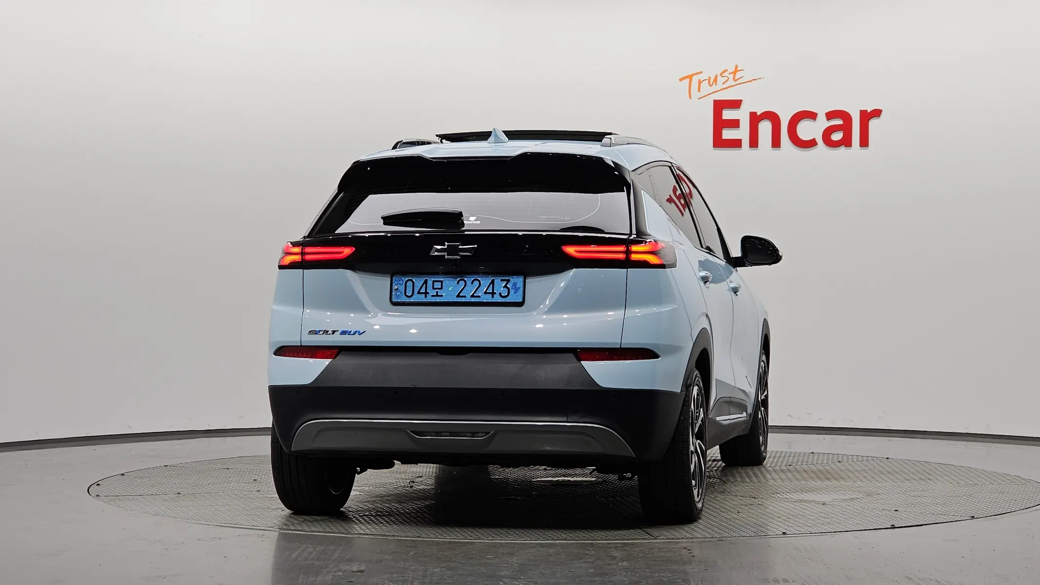 Chevrolet EUV 2023 3/5