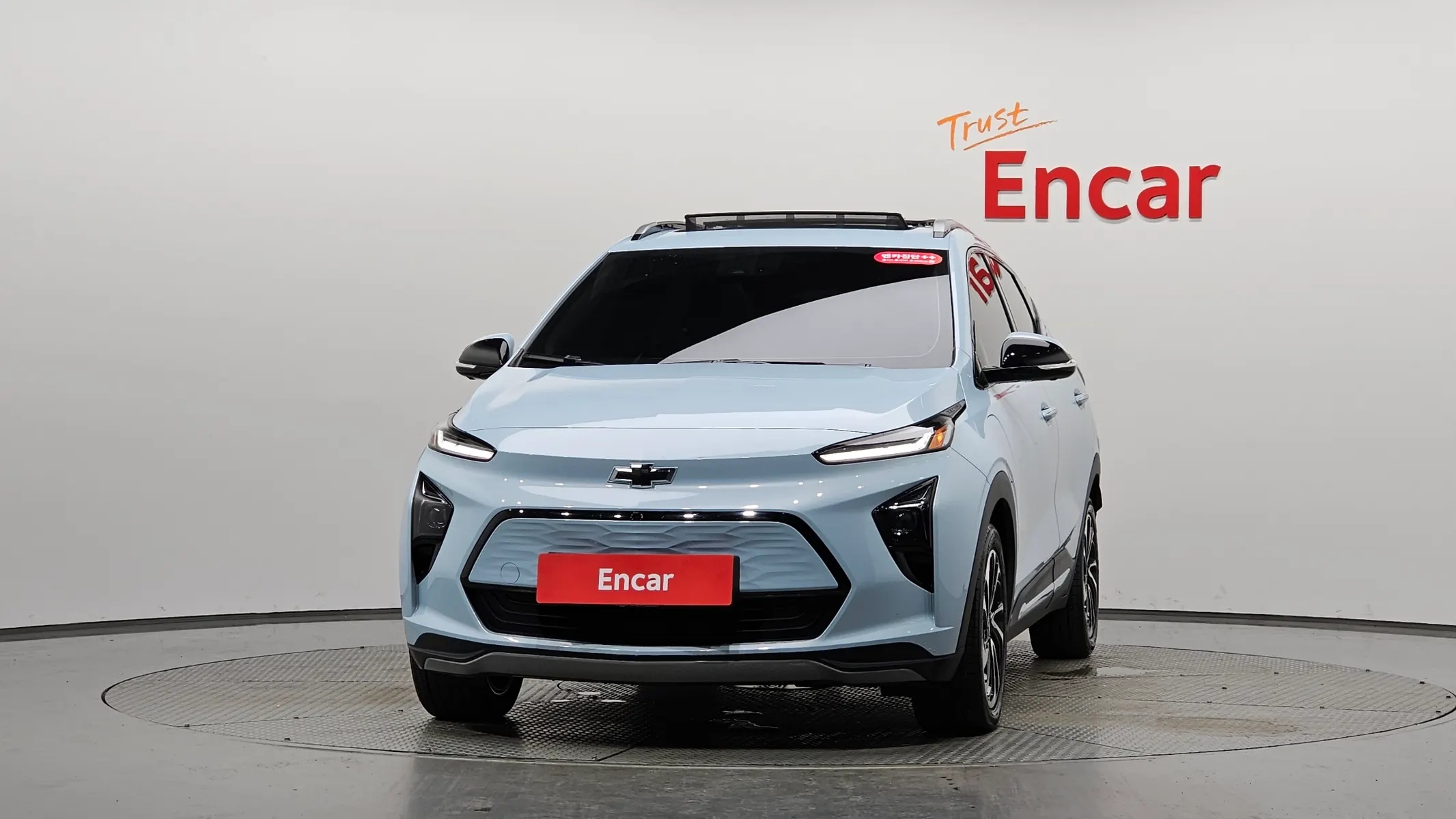 Chevrolet EUV 2023 2/5