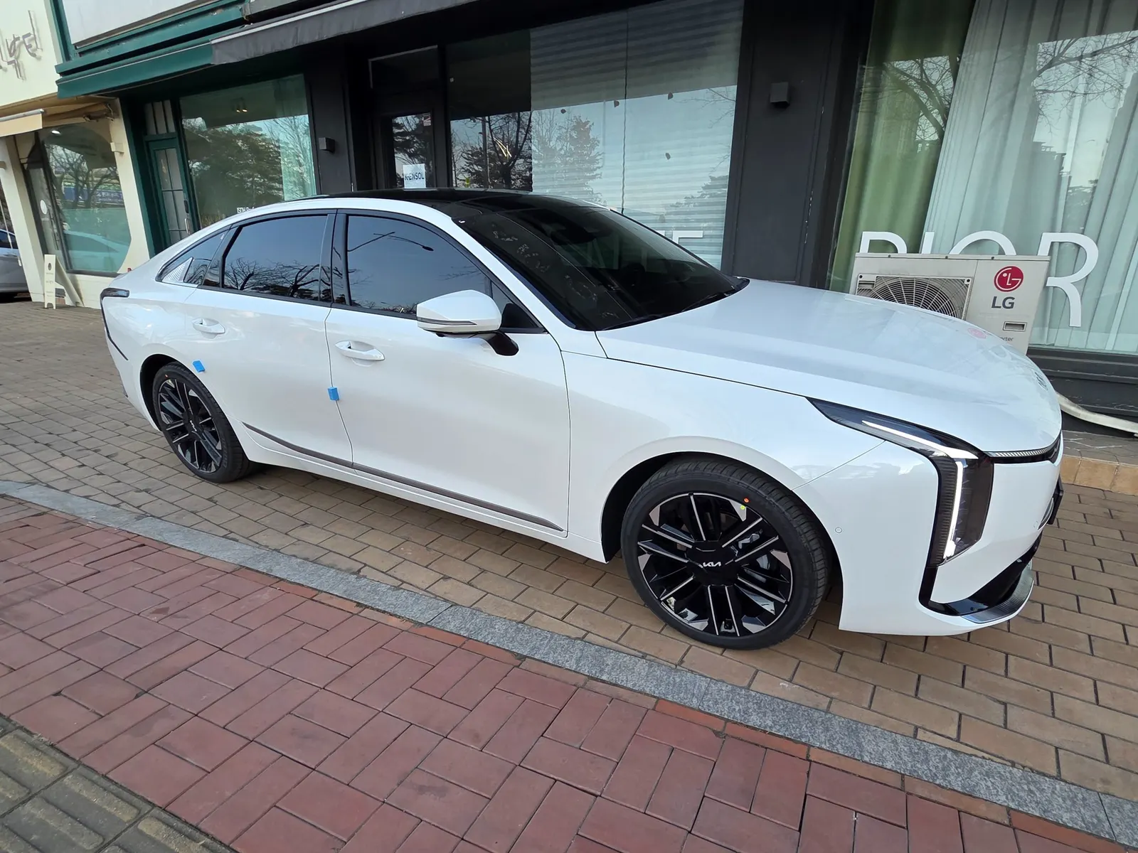 Kia K8 2026 2/5