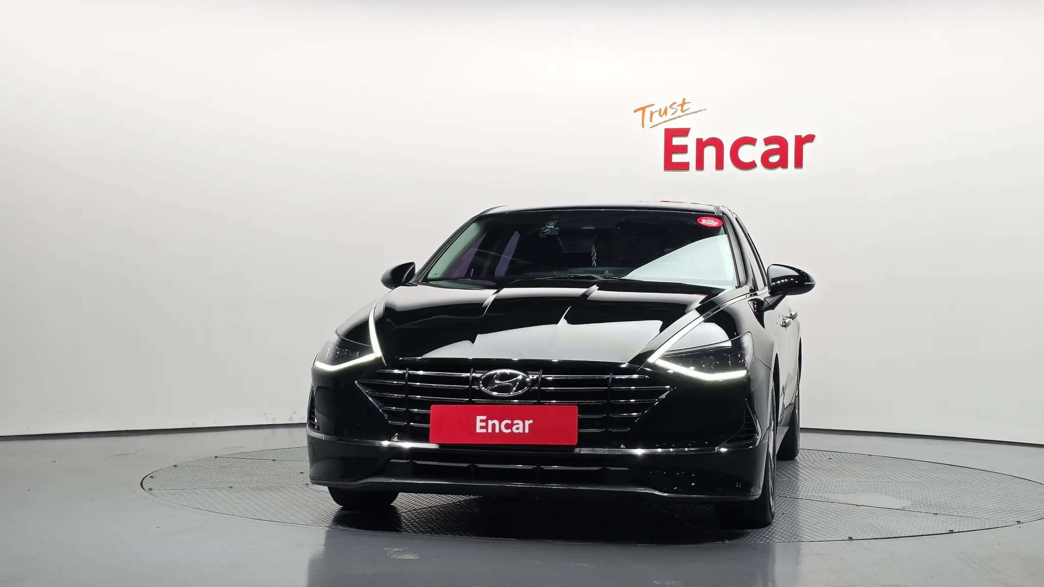 Hyundai (DN8) 2.0 2019 2/5