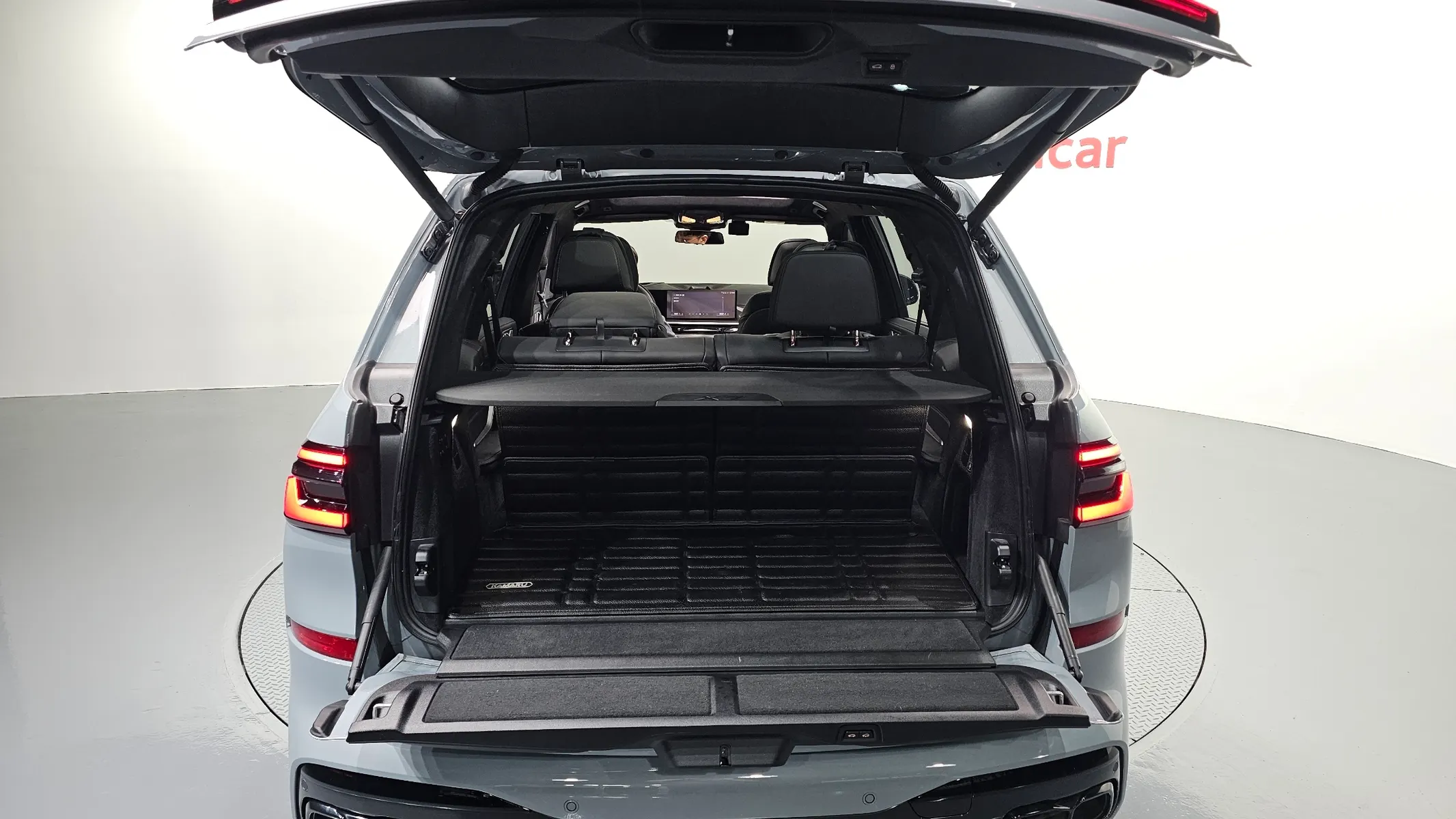 BMW X7 (G07) M60i xDrive M 6 2024 33/34