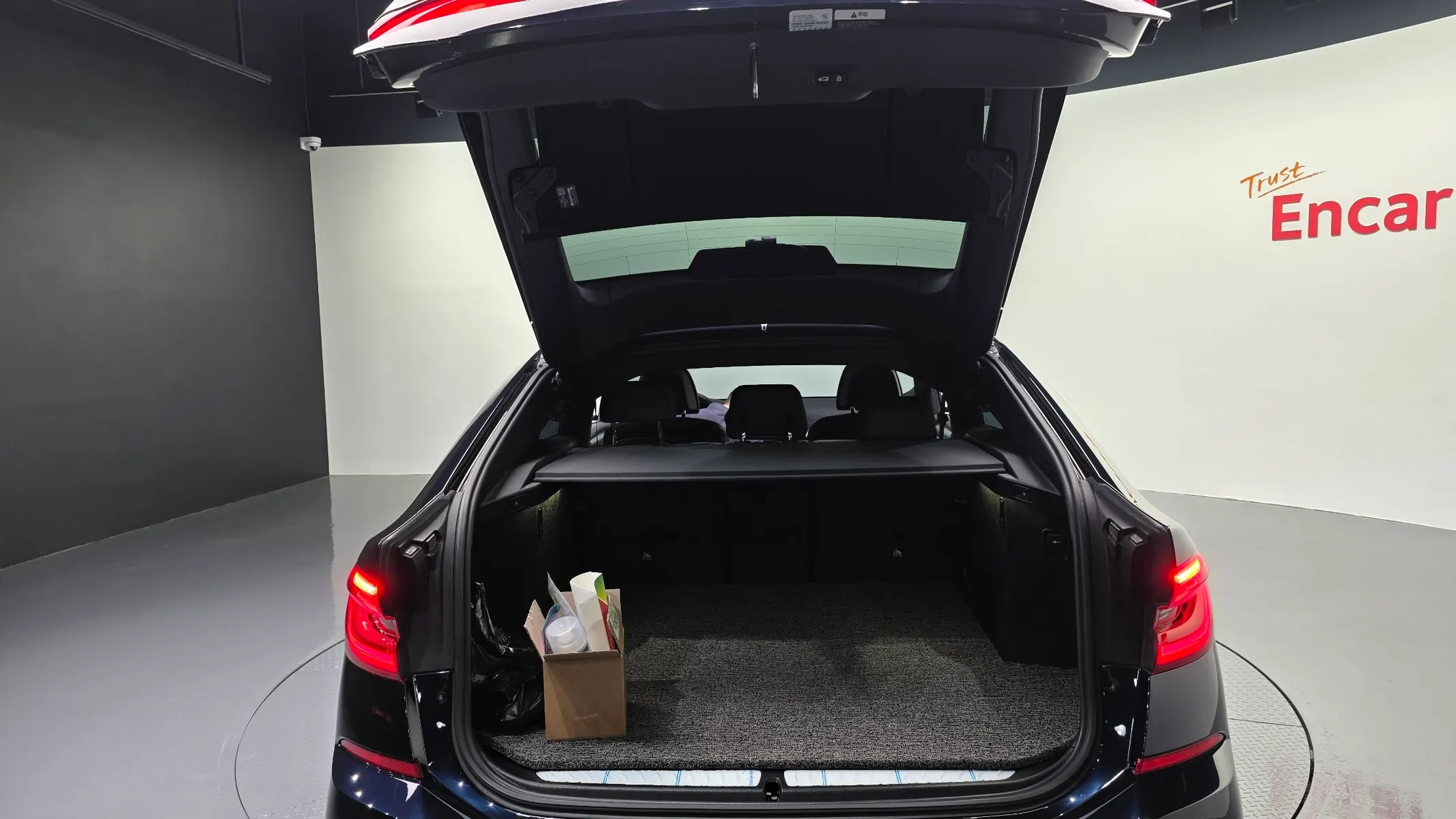 BMW 6 Series GT (G32) 620d M 2022 33/34