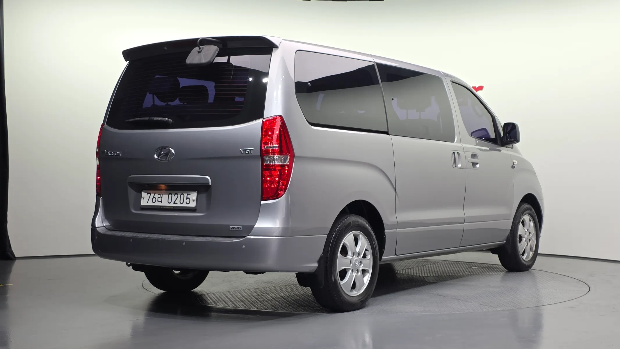 Hyundai Grand Starex 4WD 12 2014 2/31