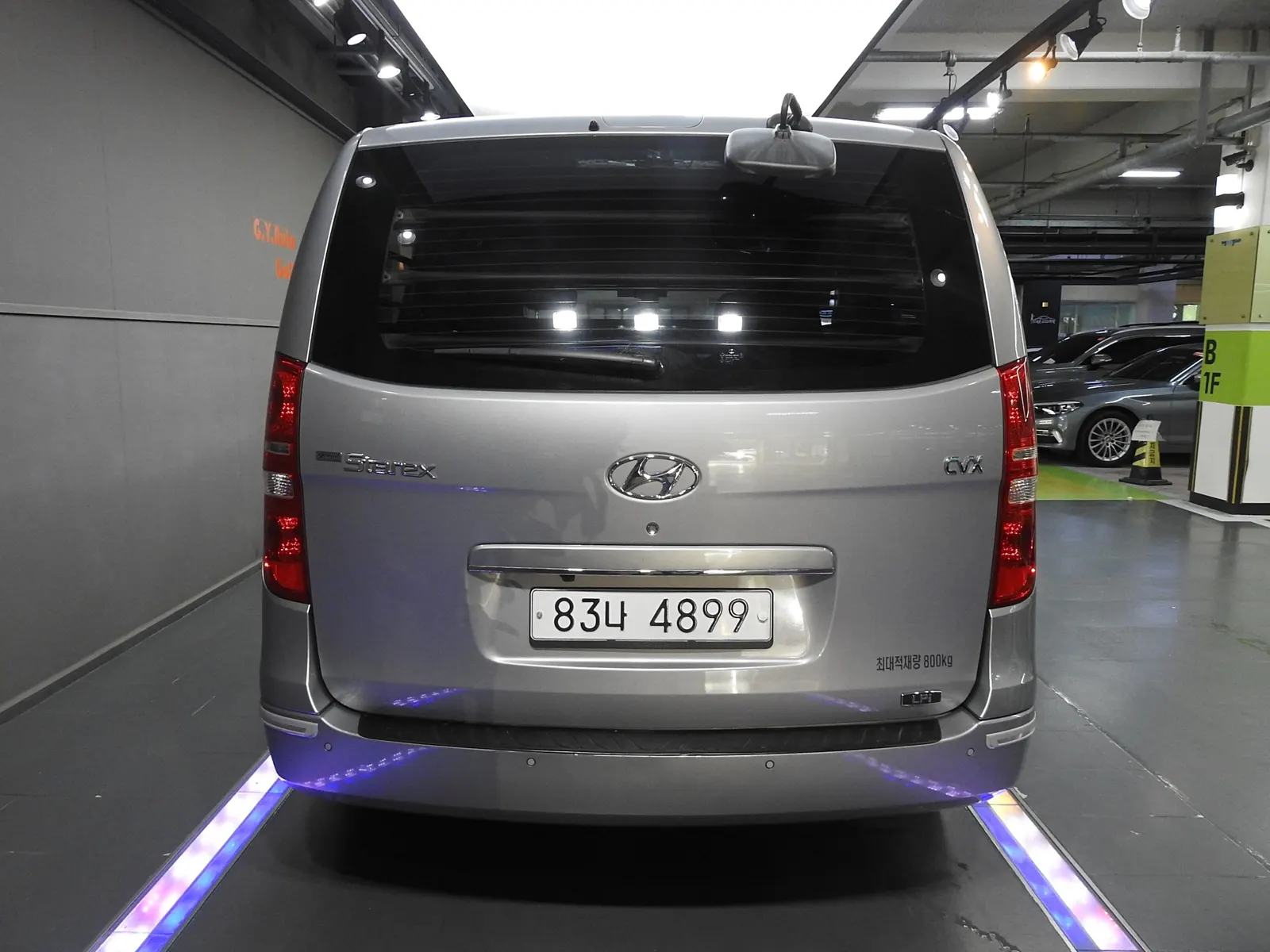Hyundai Grand Starex 3 LPi 2013 2/21