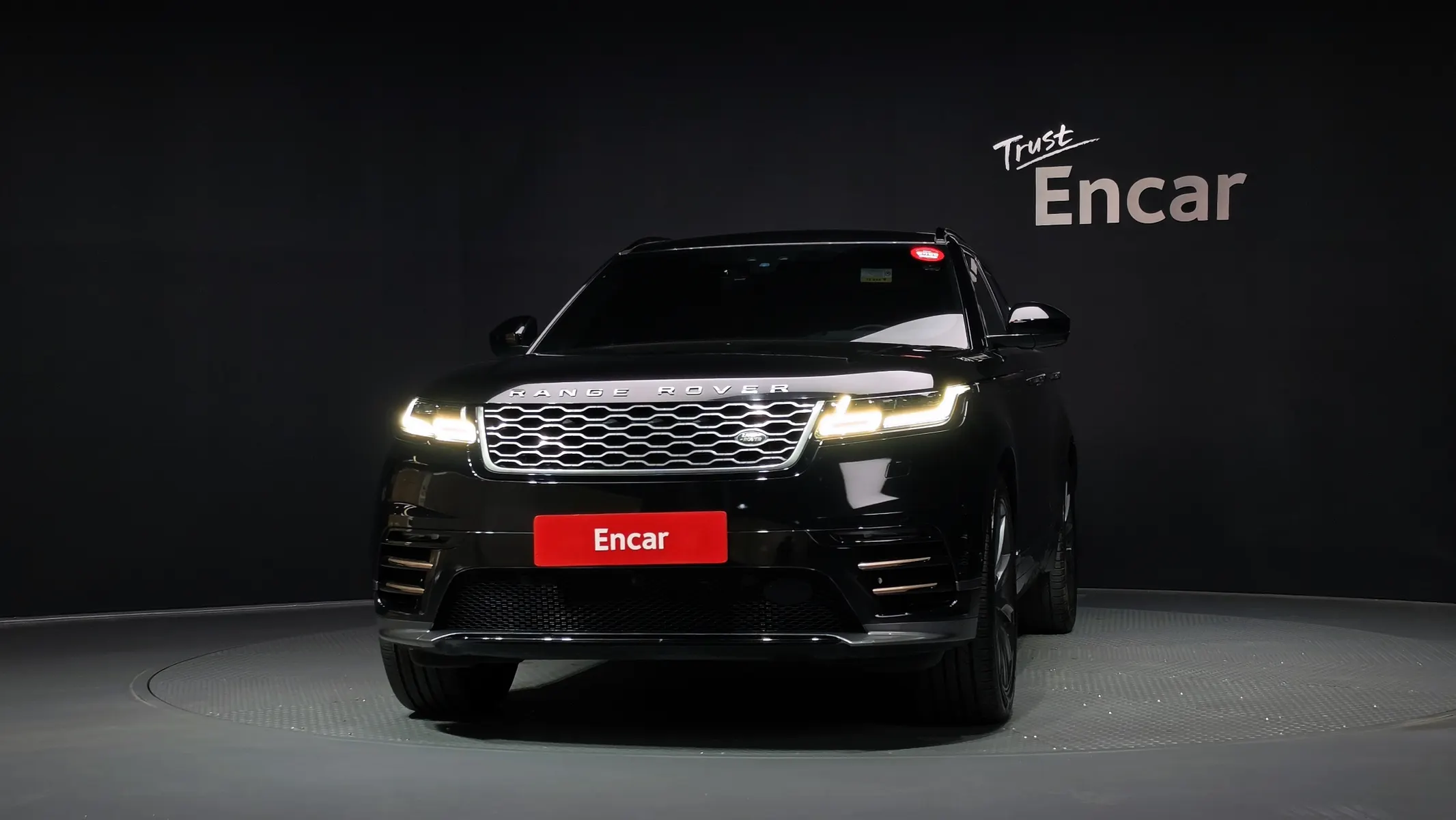 Land Rover 레인지로버 벨라 3.0 D300 R- HSE 2019 3/39