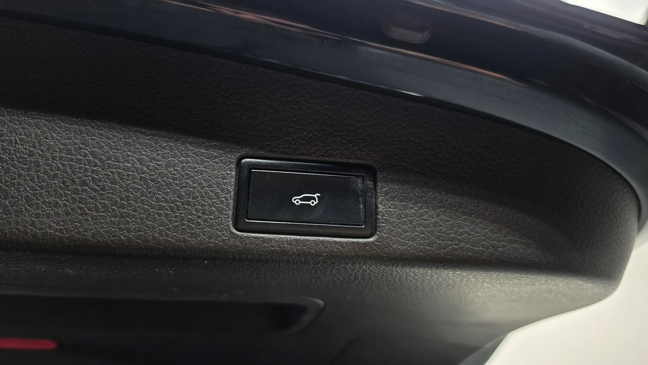 Volkswagen 투아렉 V6 3.0 TDI 2015 34/35