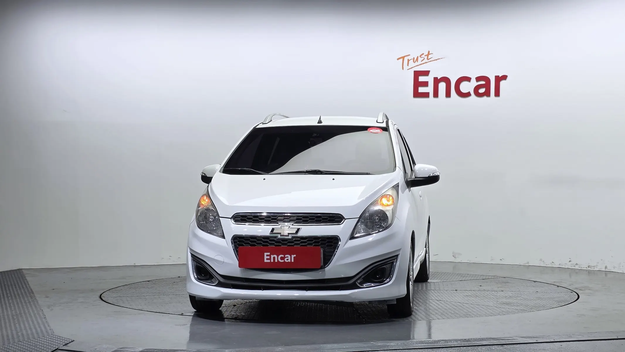 Chevrolet Spark S 2014 2/5