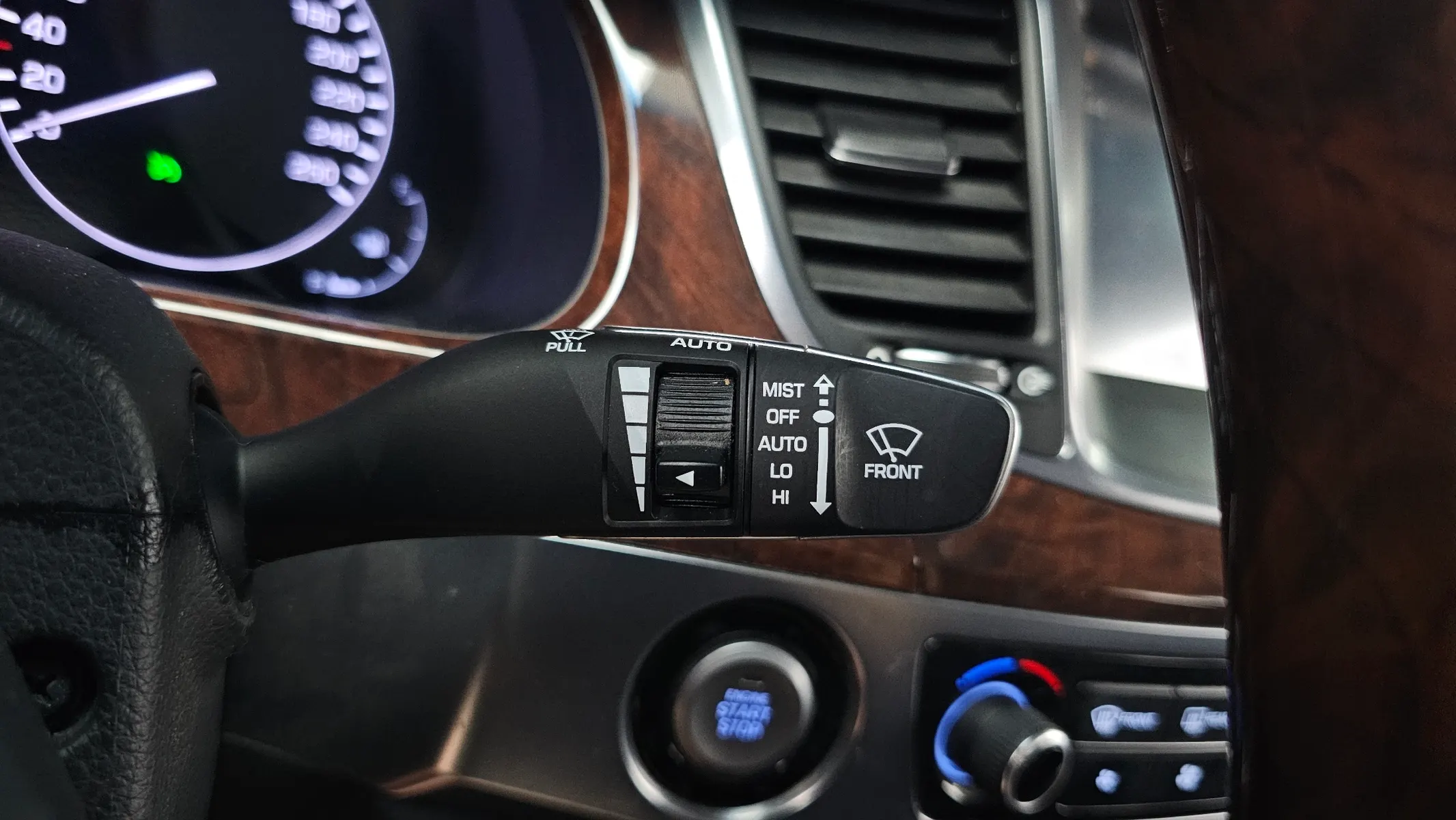 Hyundai () VS380 2013 20/21
