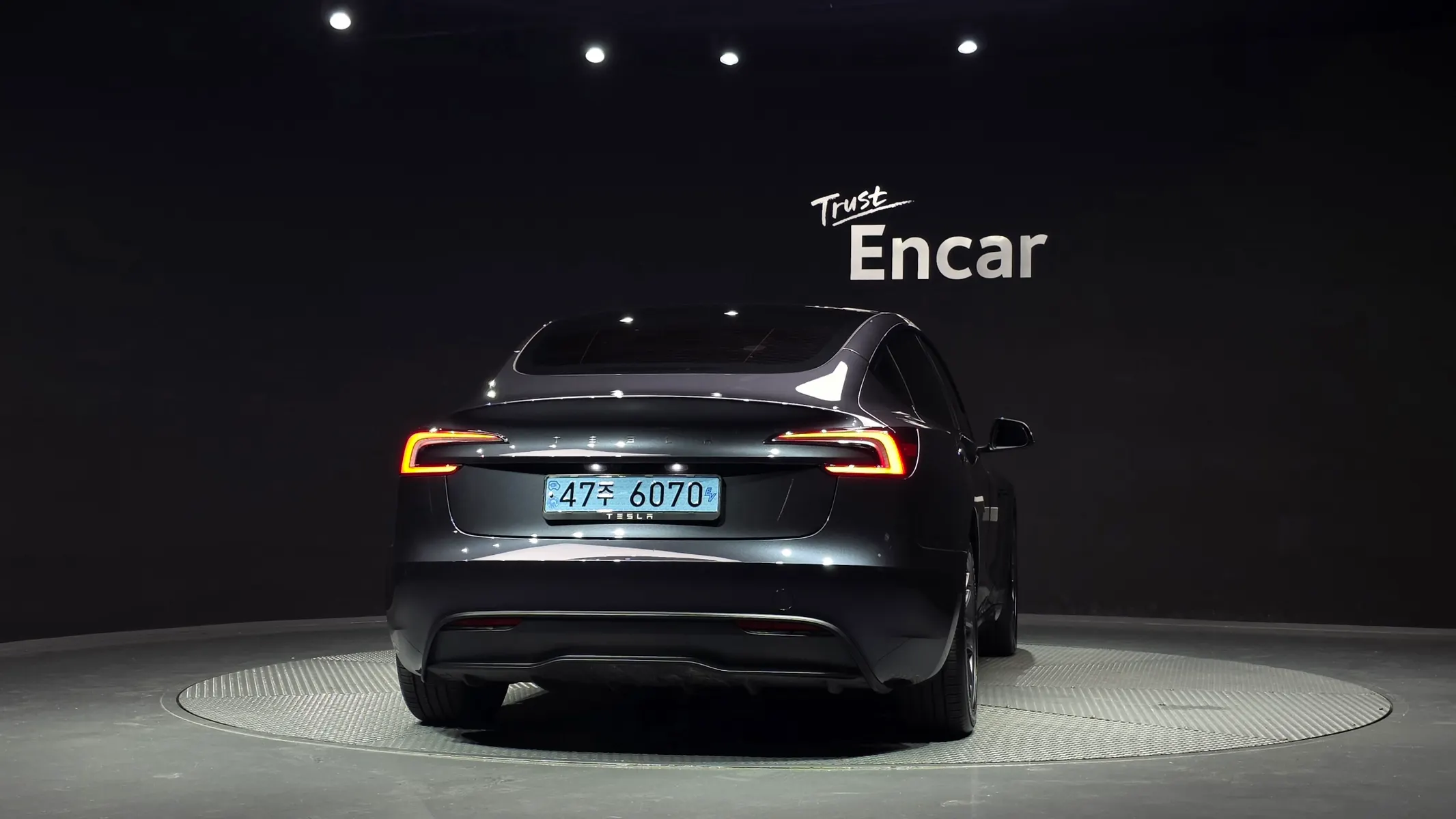 Tesla 3 RWD 2024 3/5