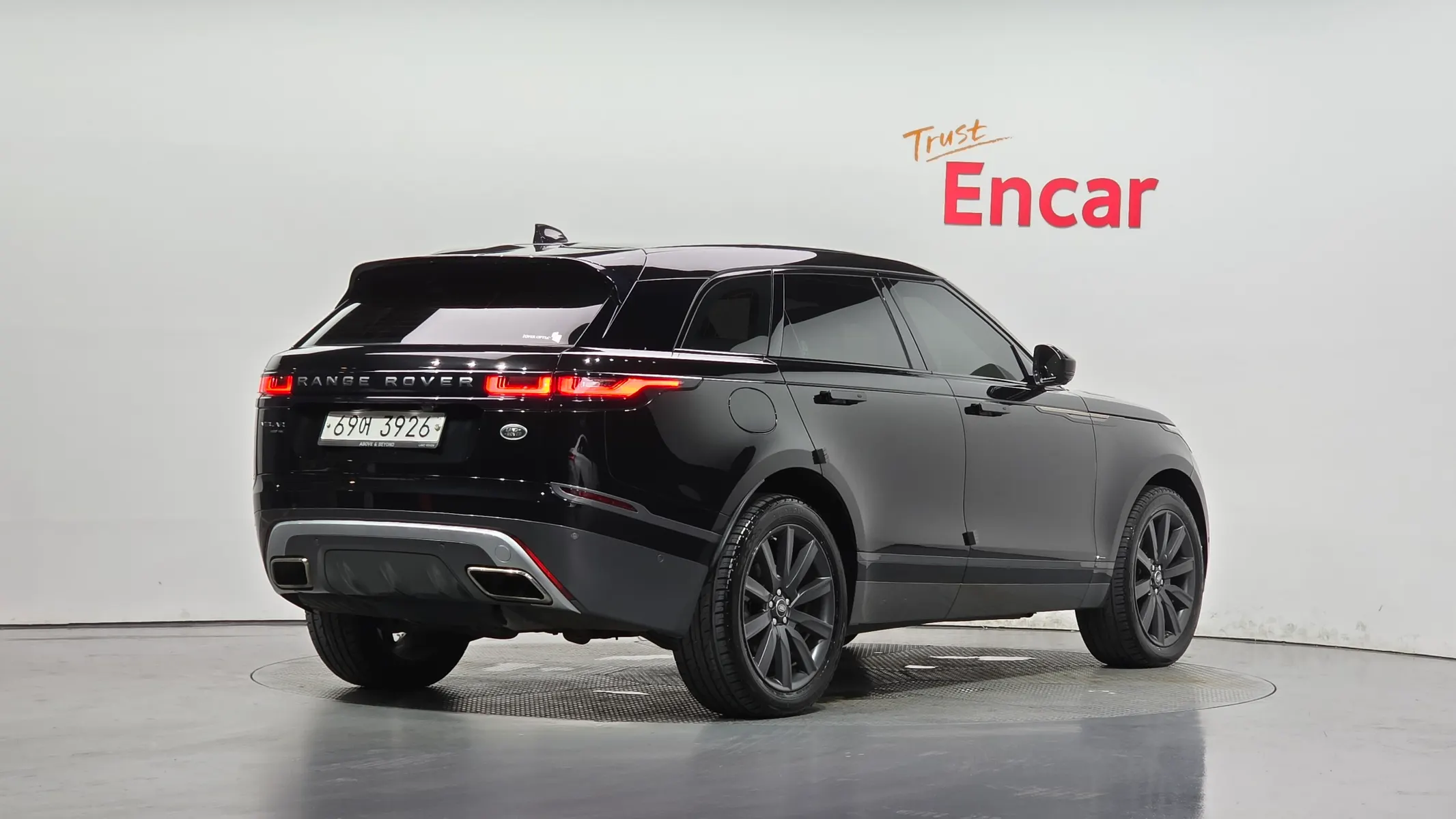 Land Rover 레인지로버 벨라 3.0 D300 R- HSE 2018 2/34