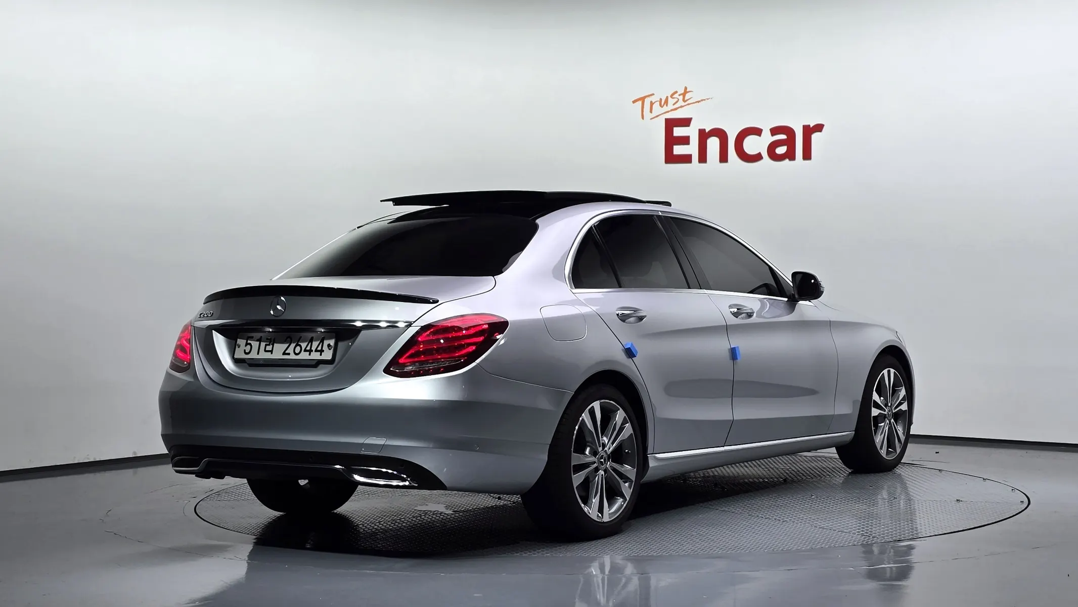 Mercedes-Benz C-Class W205 C200 2018 2/31
