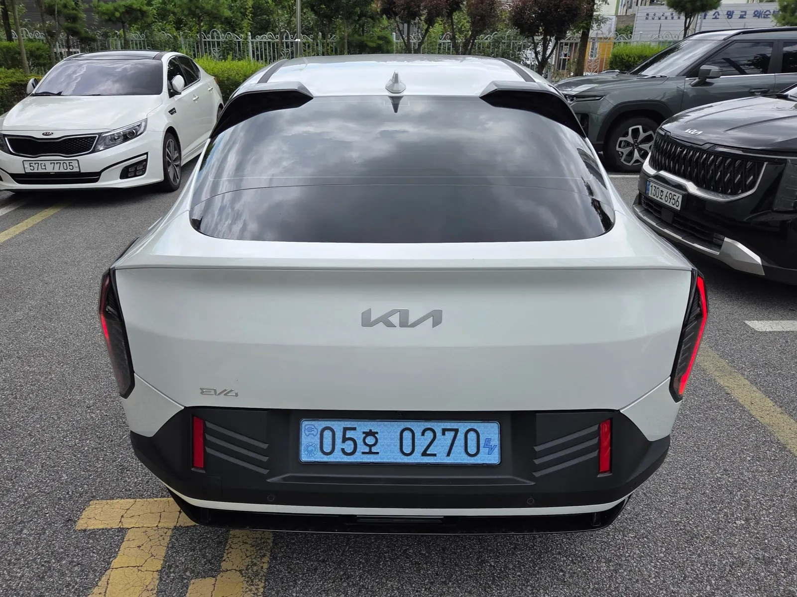 Kia EV4 2WD 2026 3/5