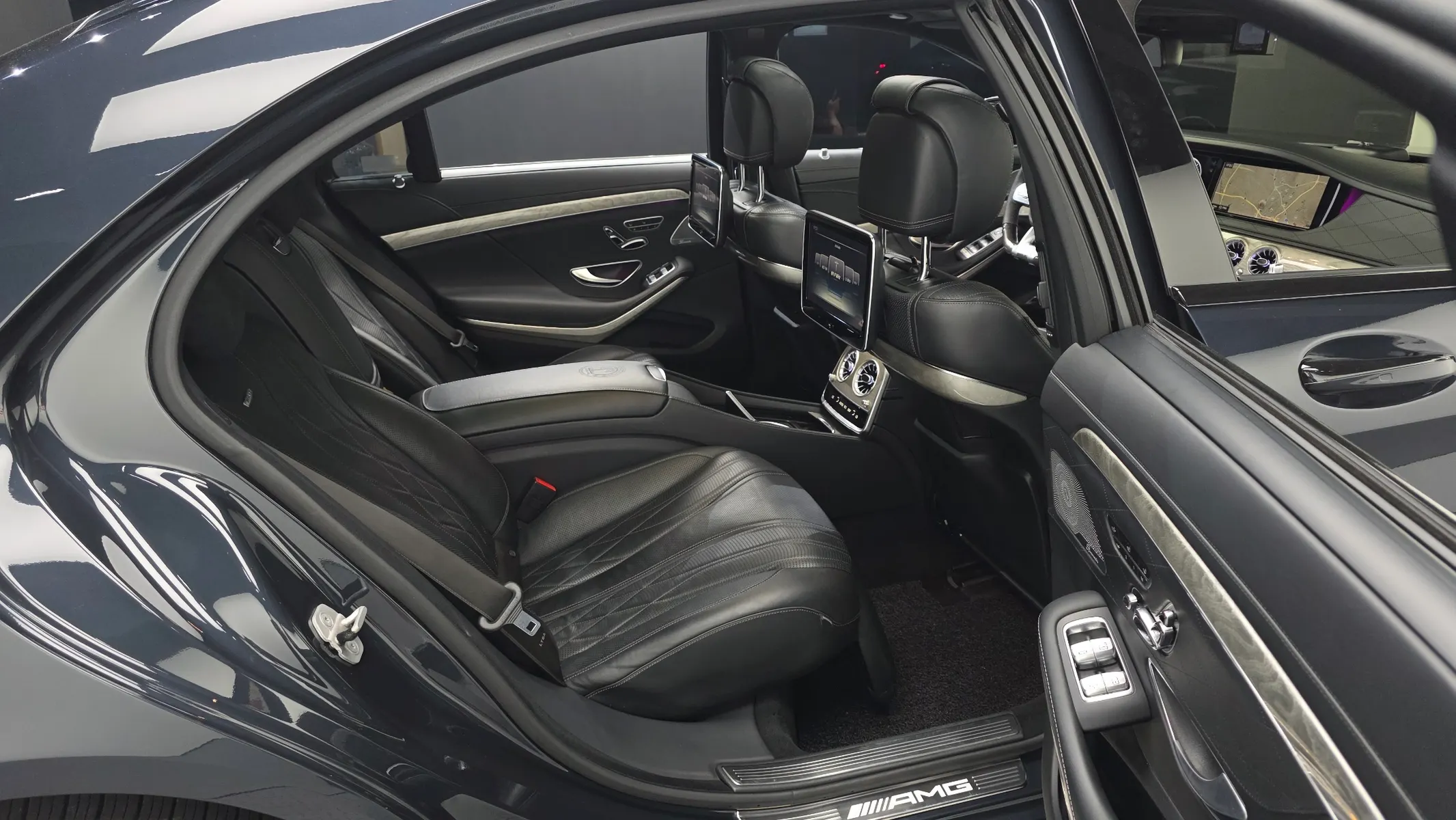 Mercedes-Benz S-Class W222 S63 AMG 2017 30/31