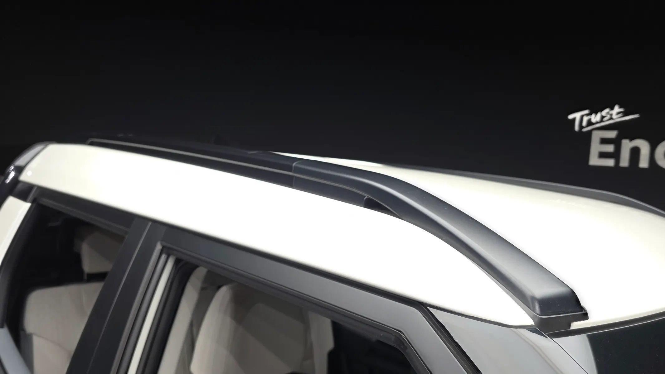 KG Mobility EV (O100) MX AWD 2025 40/41