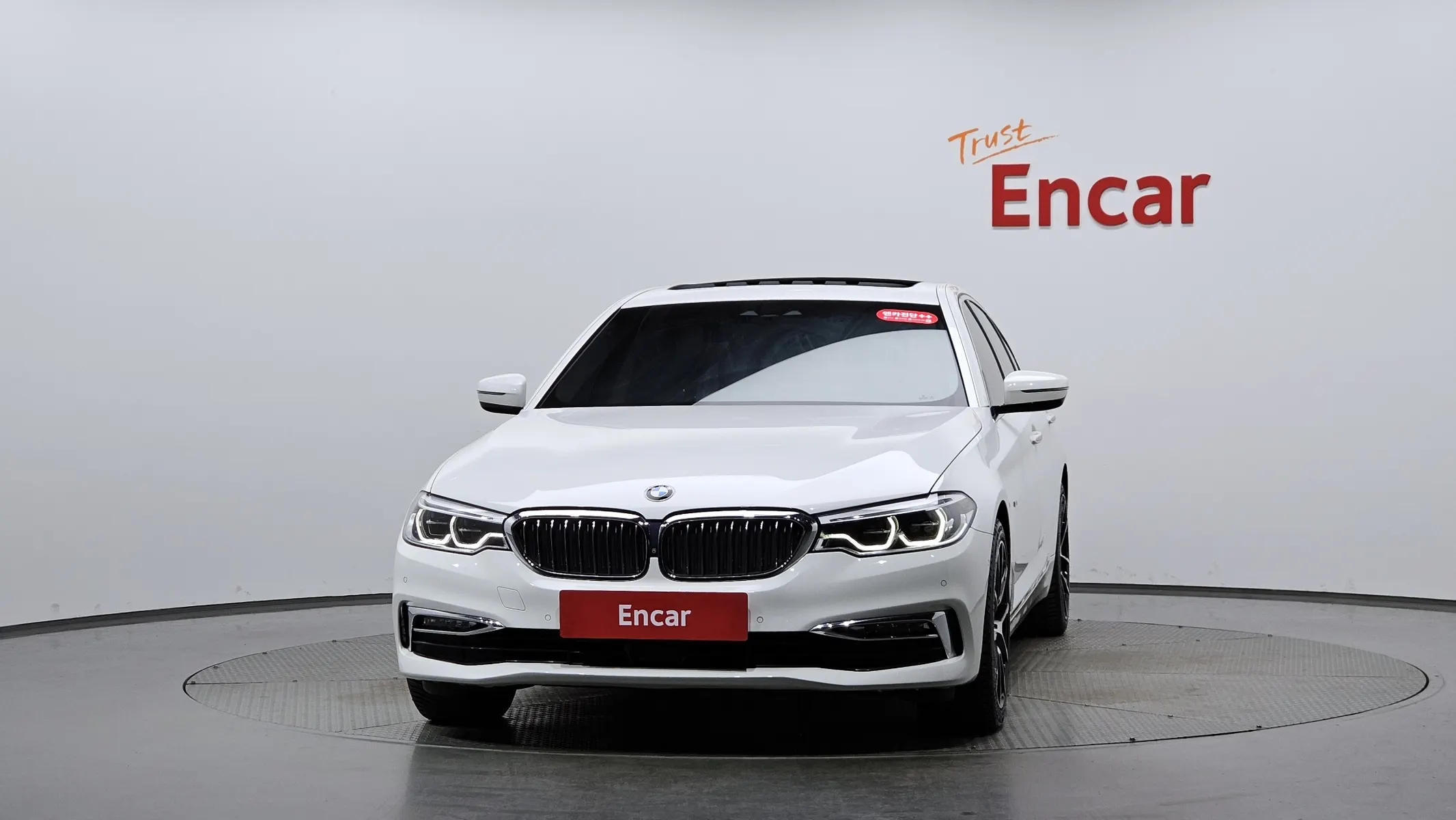 BMW 5 Series (G30) 530d 2018 2/37